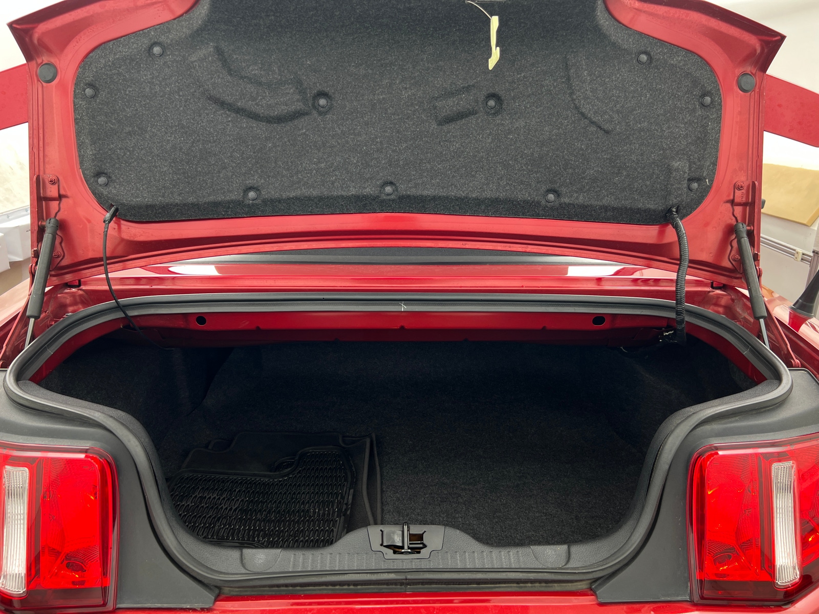 Thumbnail: 2012 Ford Mustang - 7