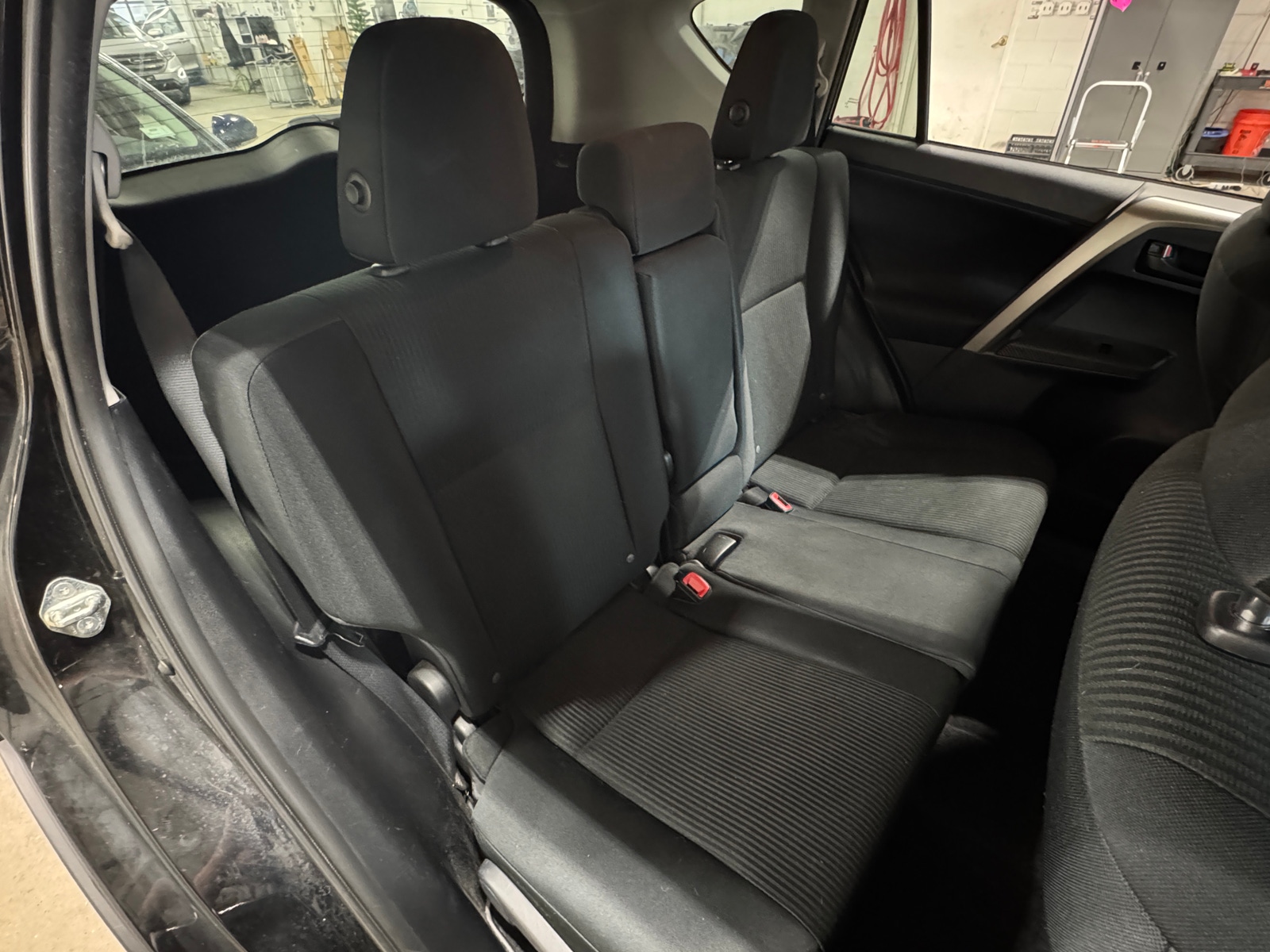 Thumbnail: 2015 Toyota RAV4 - 6