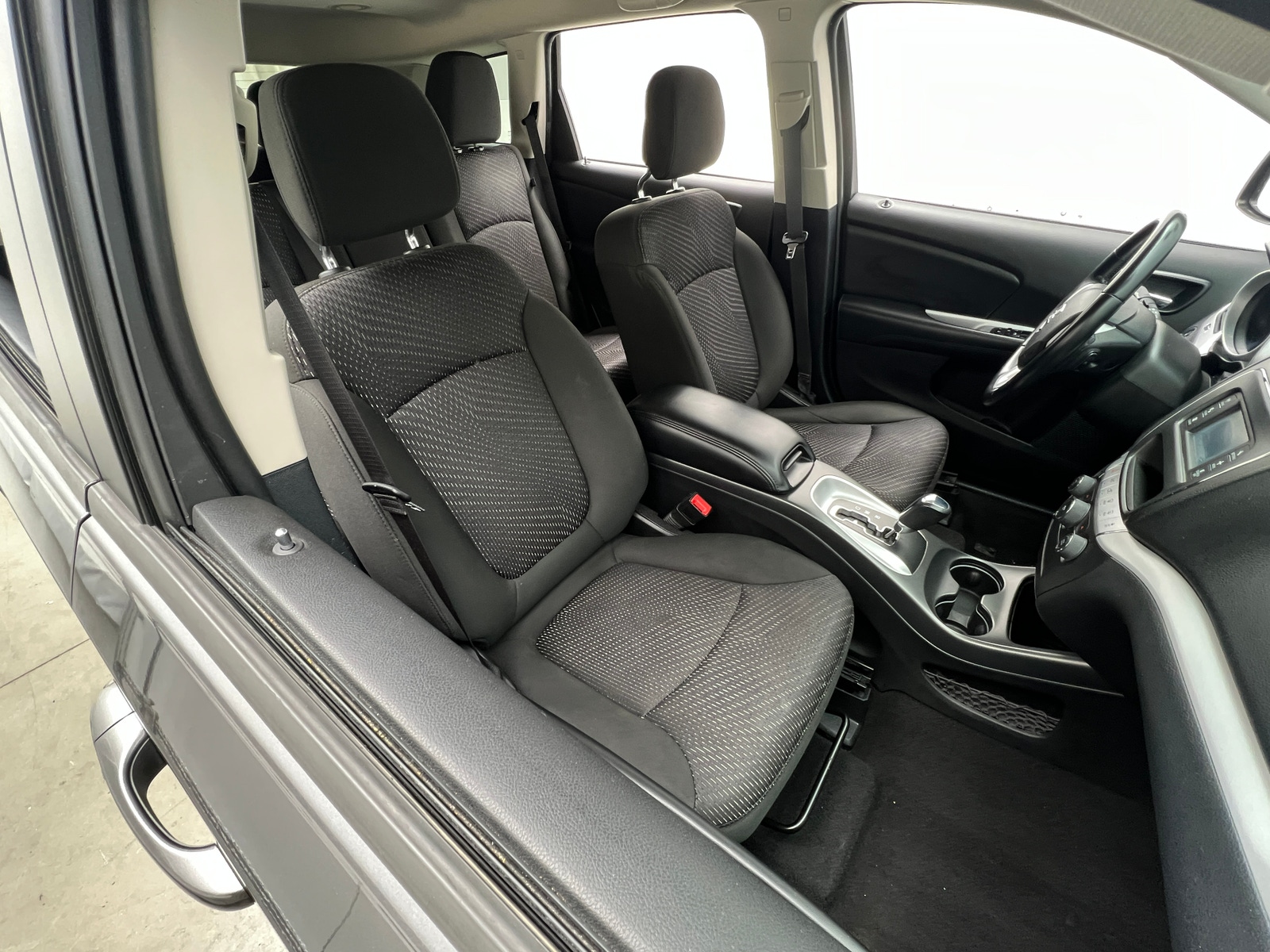 Thumbnail: 2020 Dodge Journey - 2