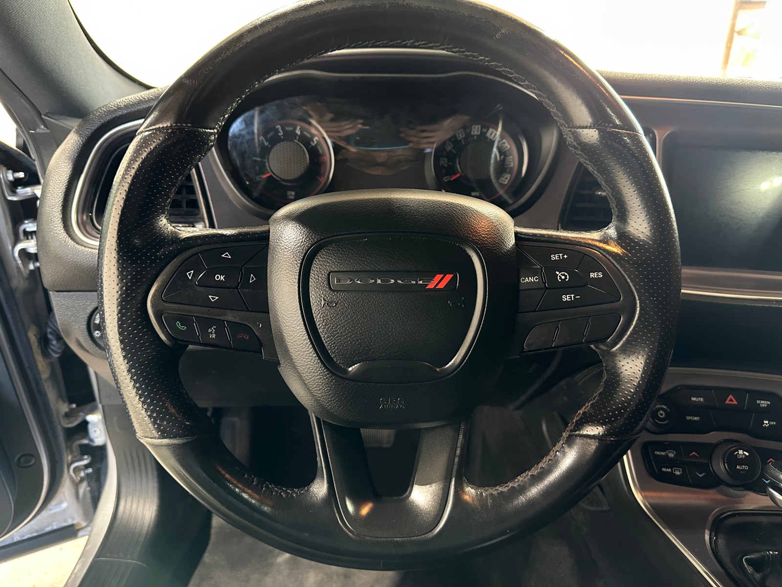 Thumbnail: 2017 Dodge Challenger - 4