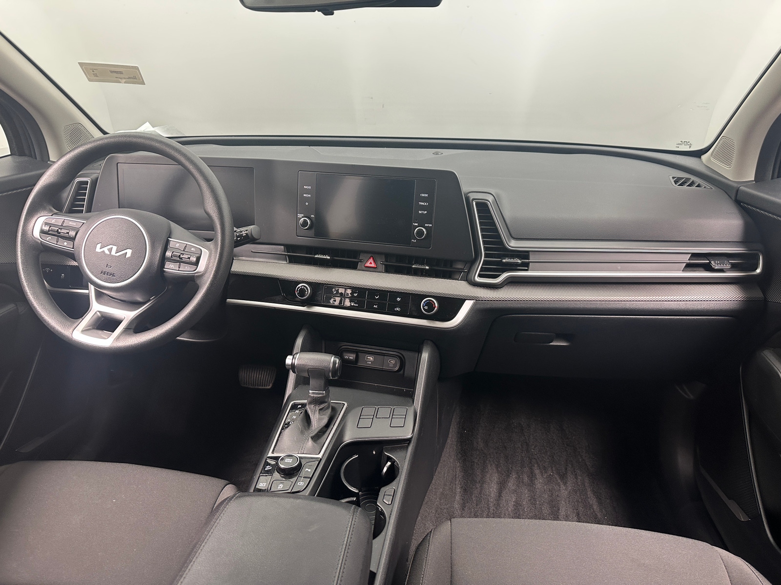 Thumbnail: 2024 Kia Sportage - 3