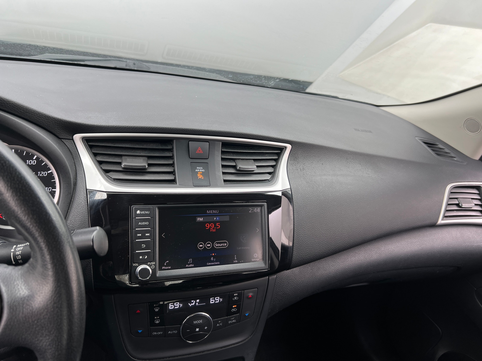 Thumbnail: 2019 Nissan Sentra - 4