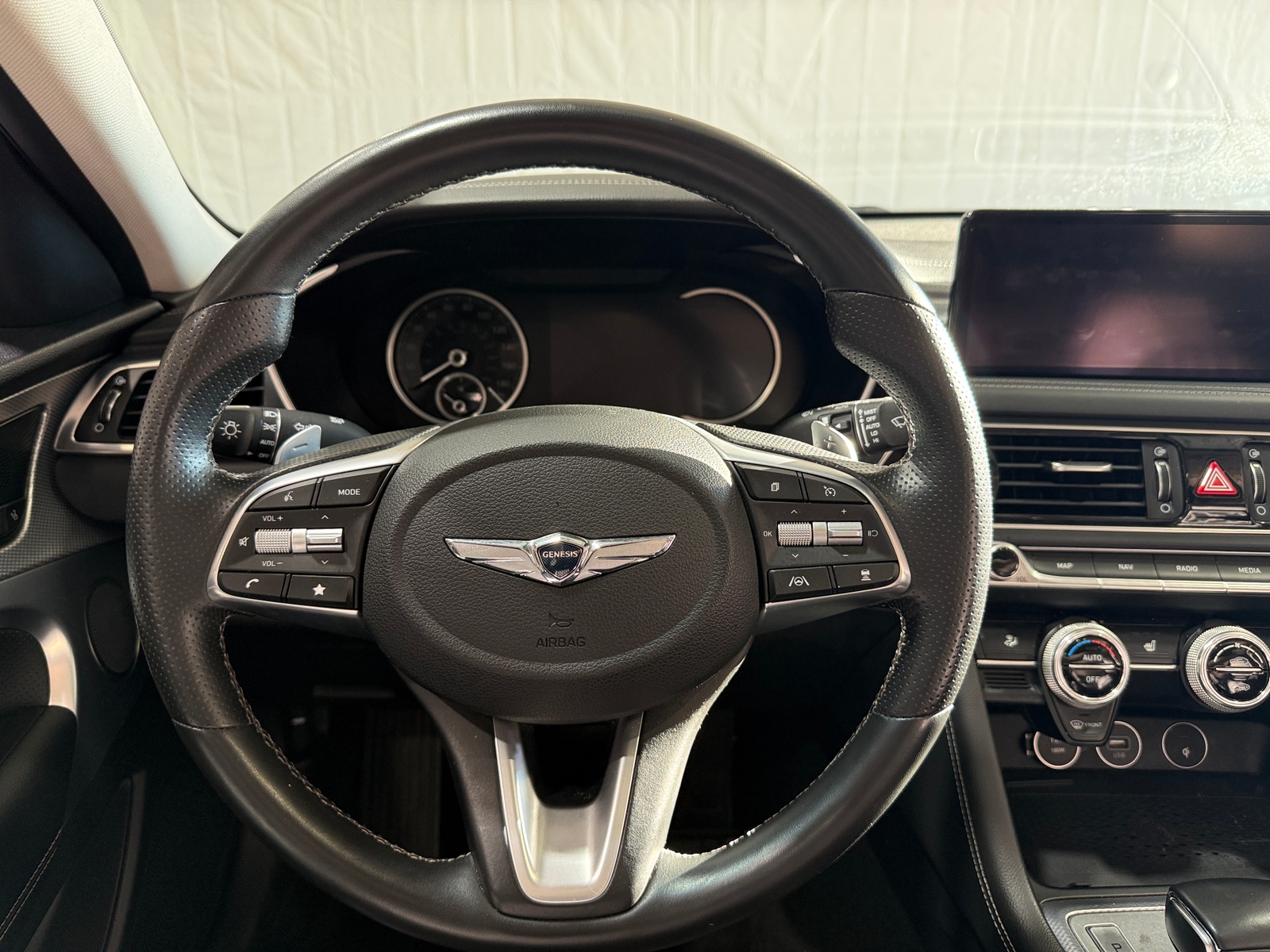 Thumbnail: 2022 Genesis G70 - 4