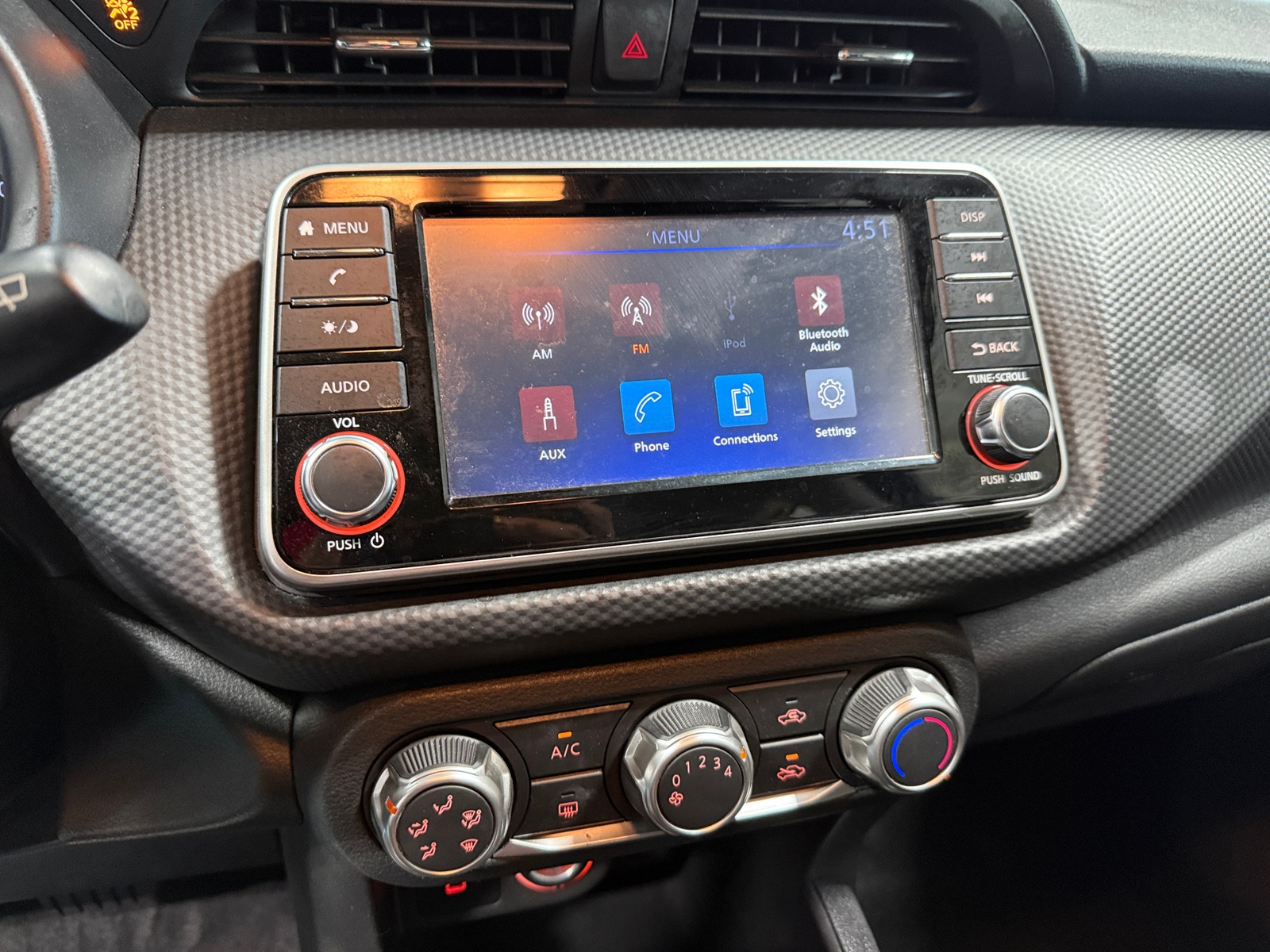 Thumbnail: 2024 Nissan Kicks - 4