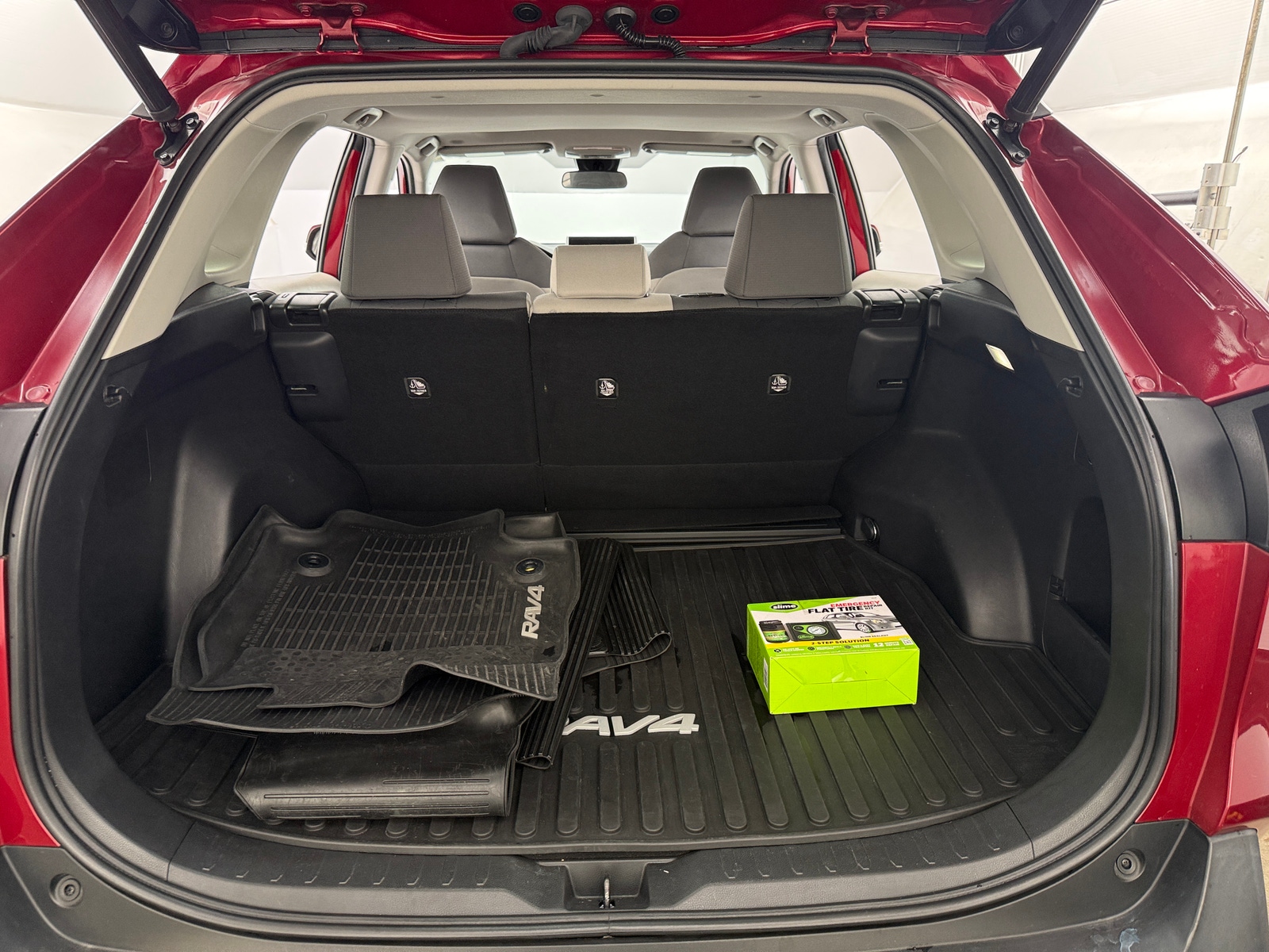 Thumbnail: 2023 Toyota RAV4 - 7