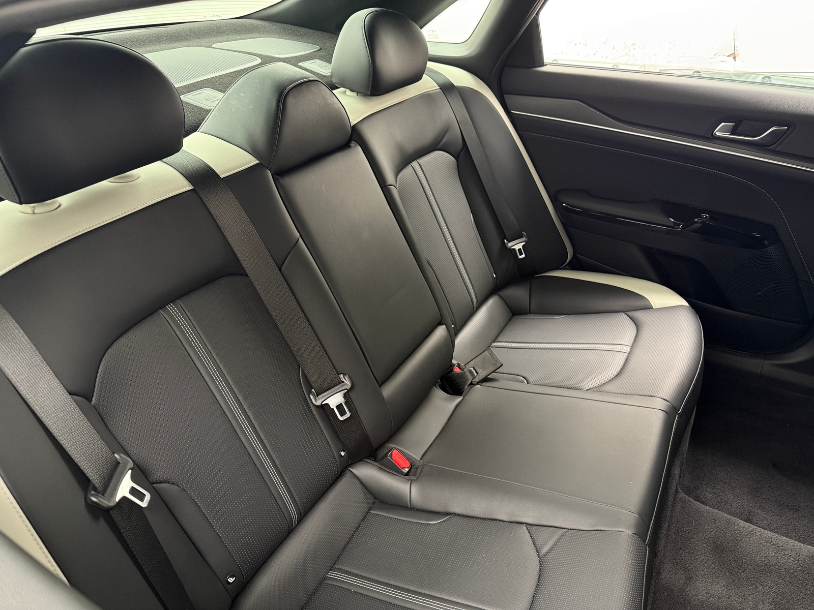 Thumbnail: 2025 Kia K5 - 5