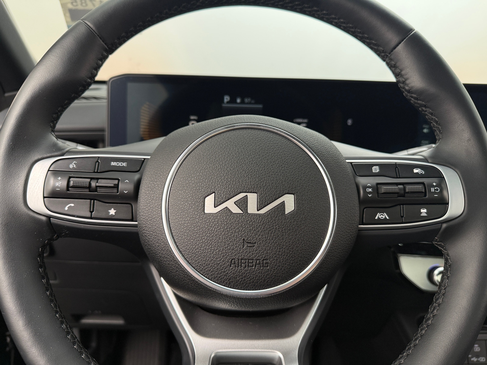 Thumbnail: 2025 Kia K5 - 4