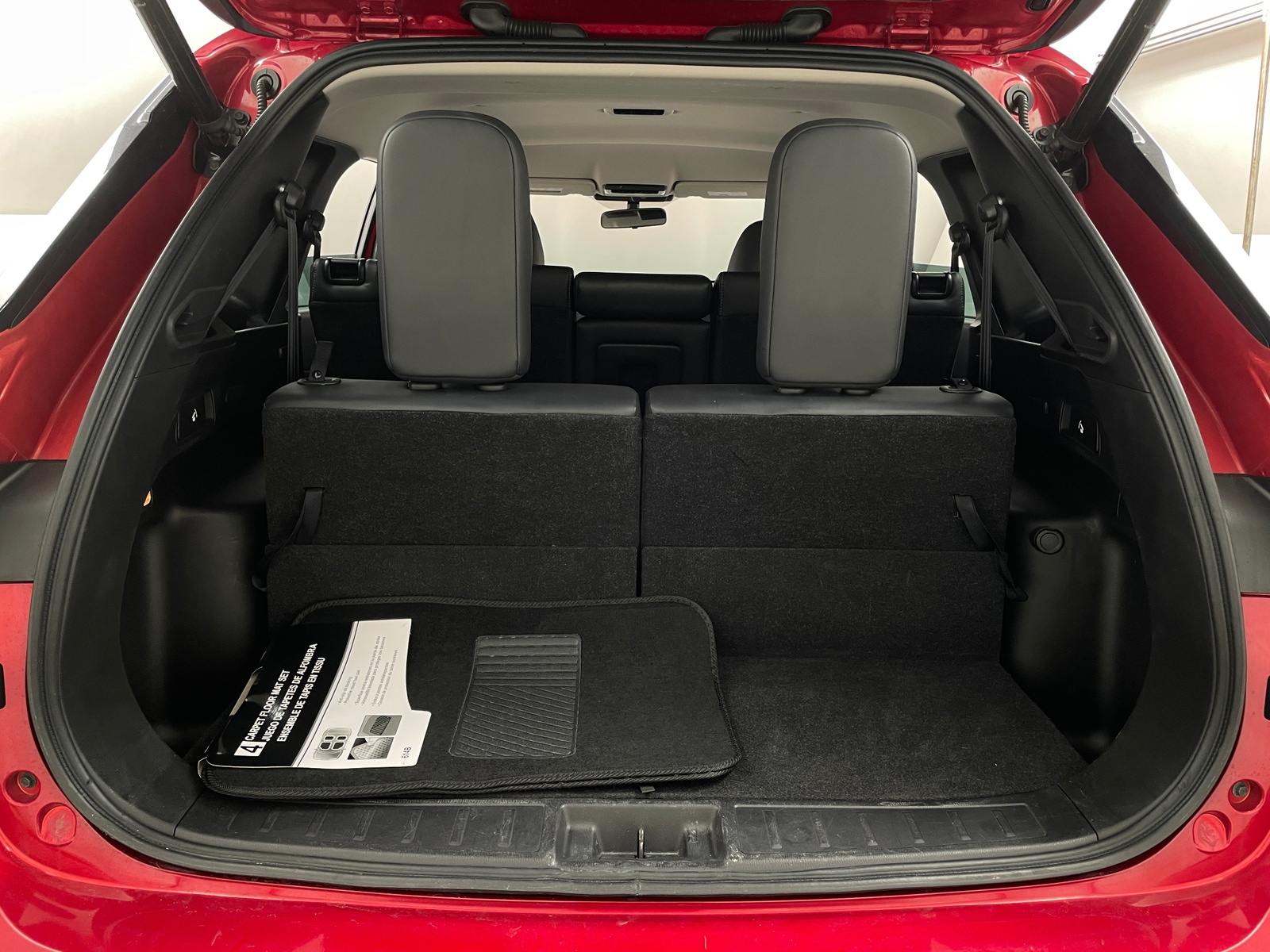 Thumbnail: 2023 Mitsubishi Outlander - 7