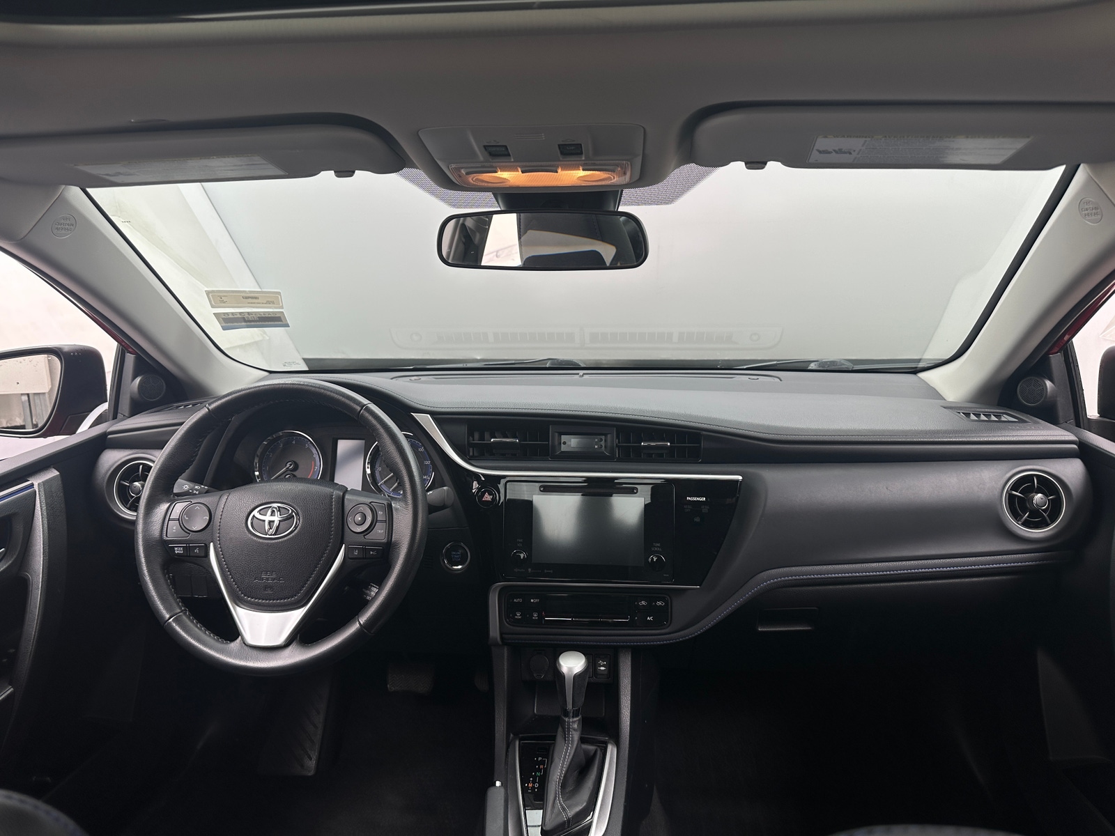 Thumbnail: 2017 Toyota Corolla - 2