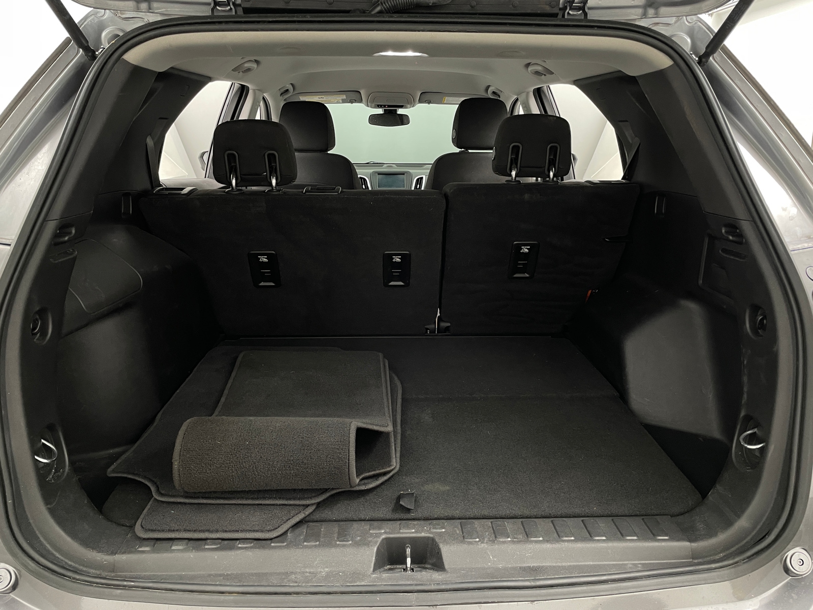 Thumbnail: 2018 Chevrolet Equinox - 7