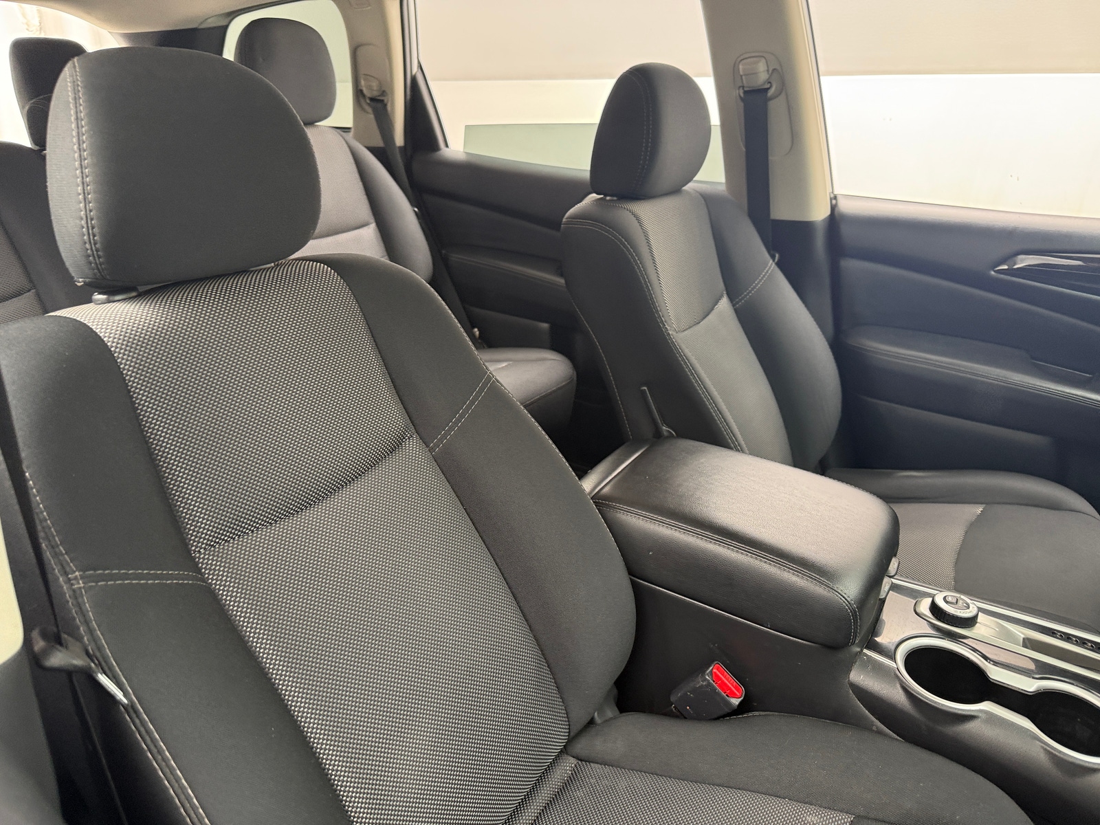 Thumbnail: 2019 Nissan Pathfinder - 2