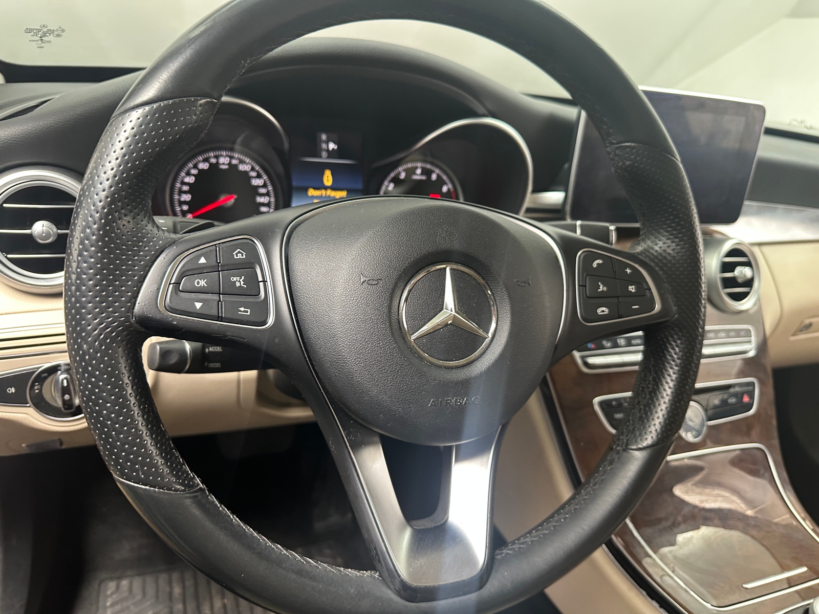 Thumbnail: 2016 Mercedes-Benz C-Class - 4