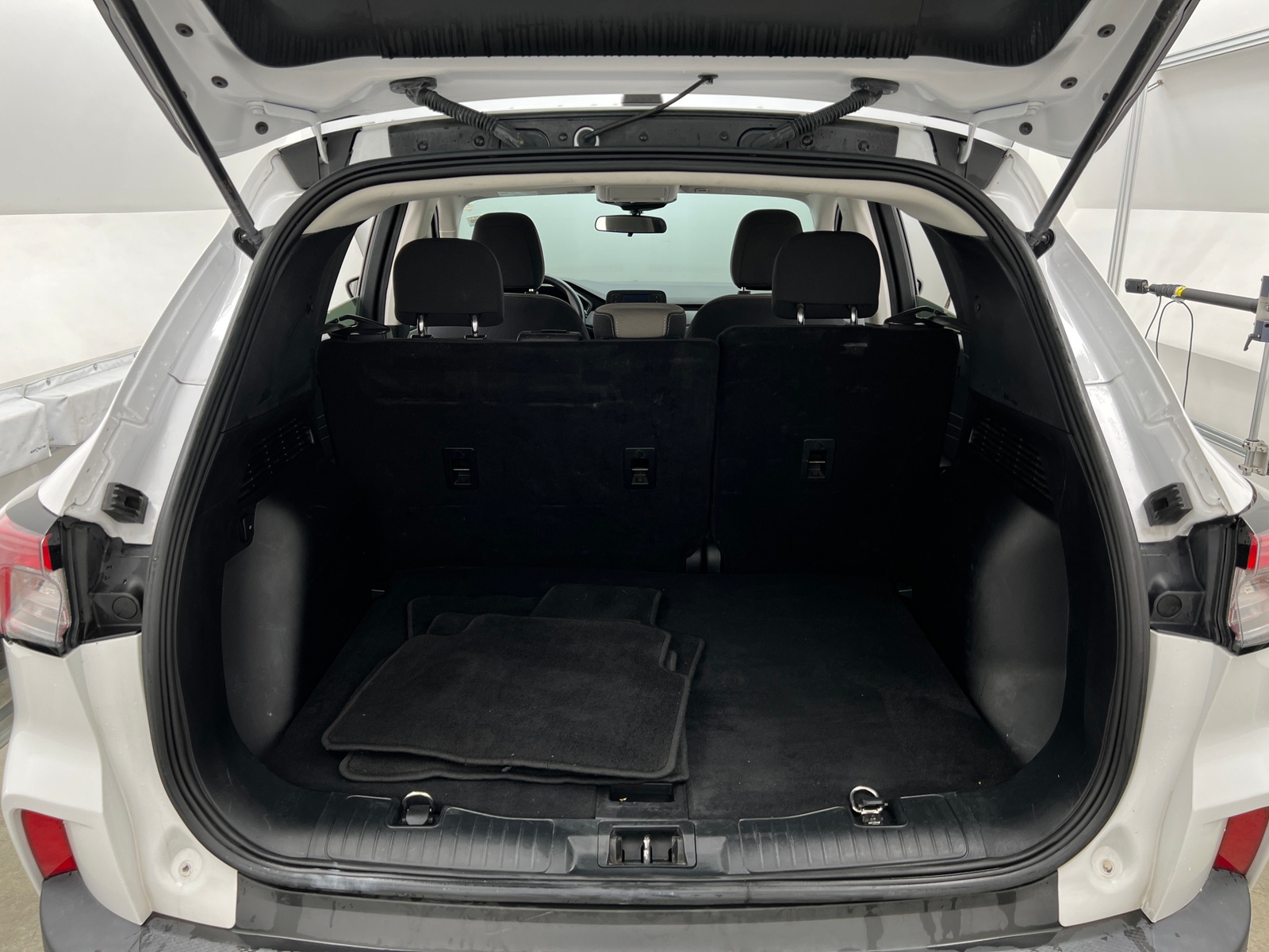 Thumbnail: 2021 Ford Escape - 7