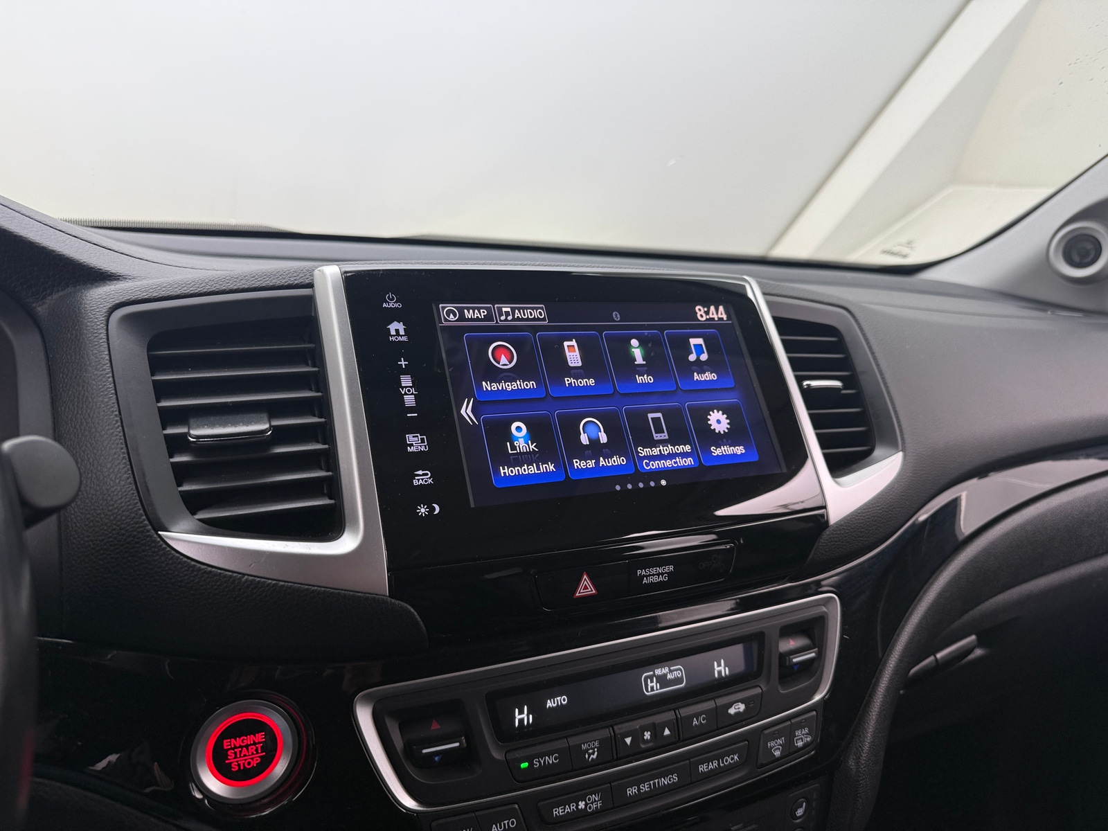 Thumbnail: 2017 Honda Pilot - 3