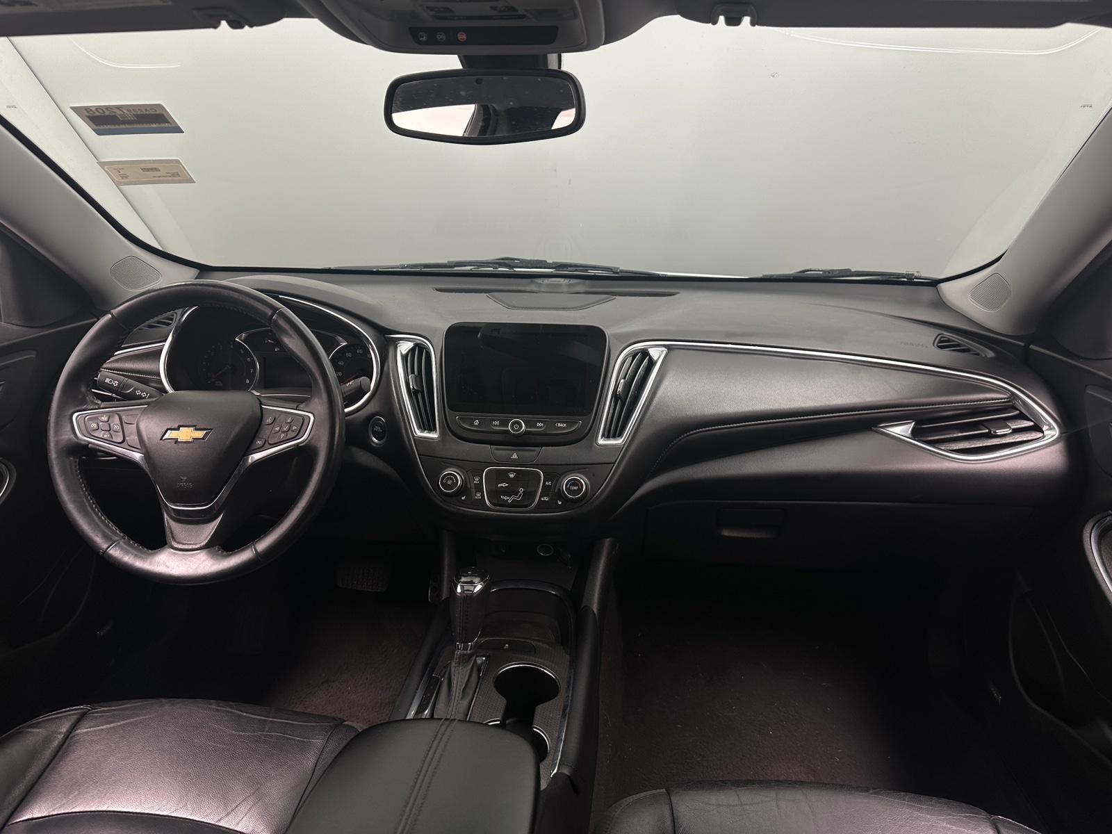 Thumbnail: 2018 Chevrolet Malibu - 3