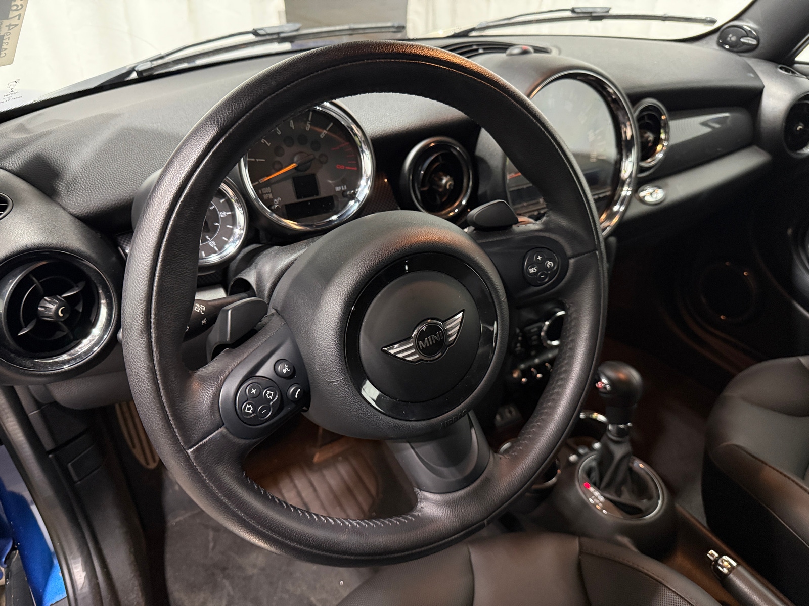 Thumbnail: 2015 MINI Cooper Convertible - 5
