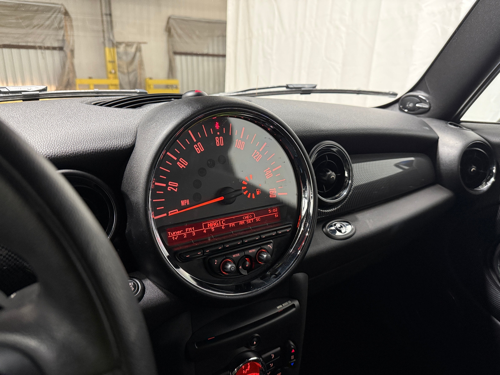 Thumbnail: 2015 MINI Cooper Convertible - 4