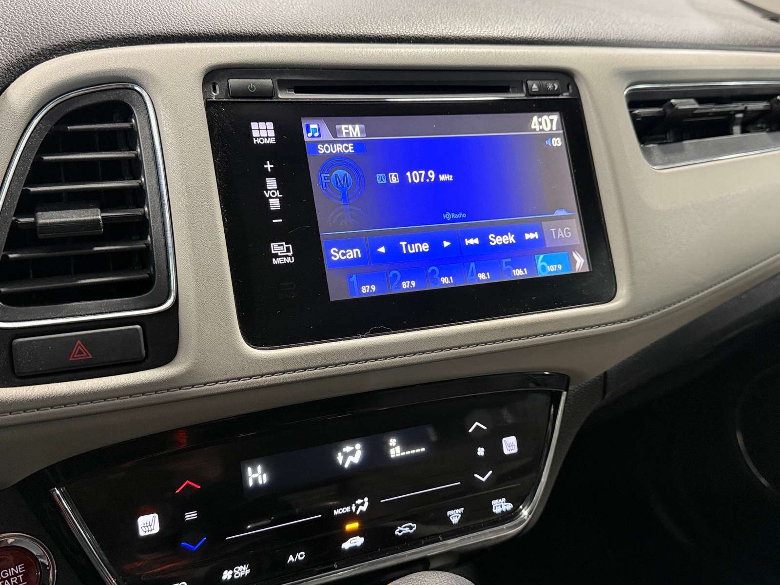 Thumbnail: 2016 Honda HR-V - 3