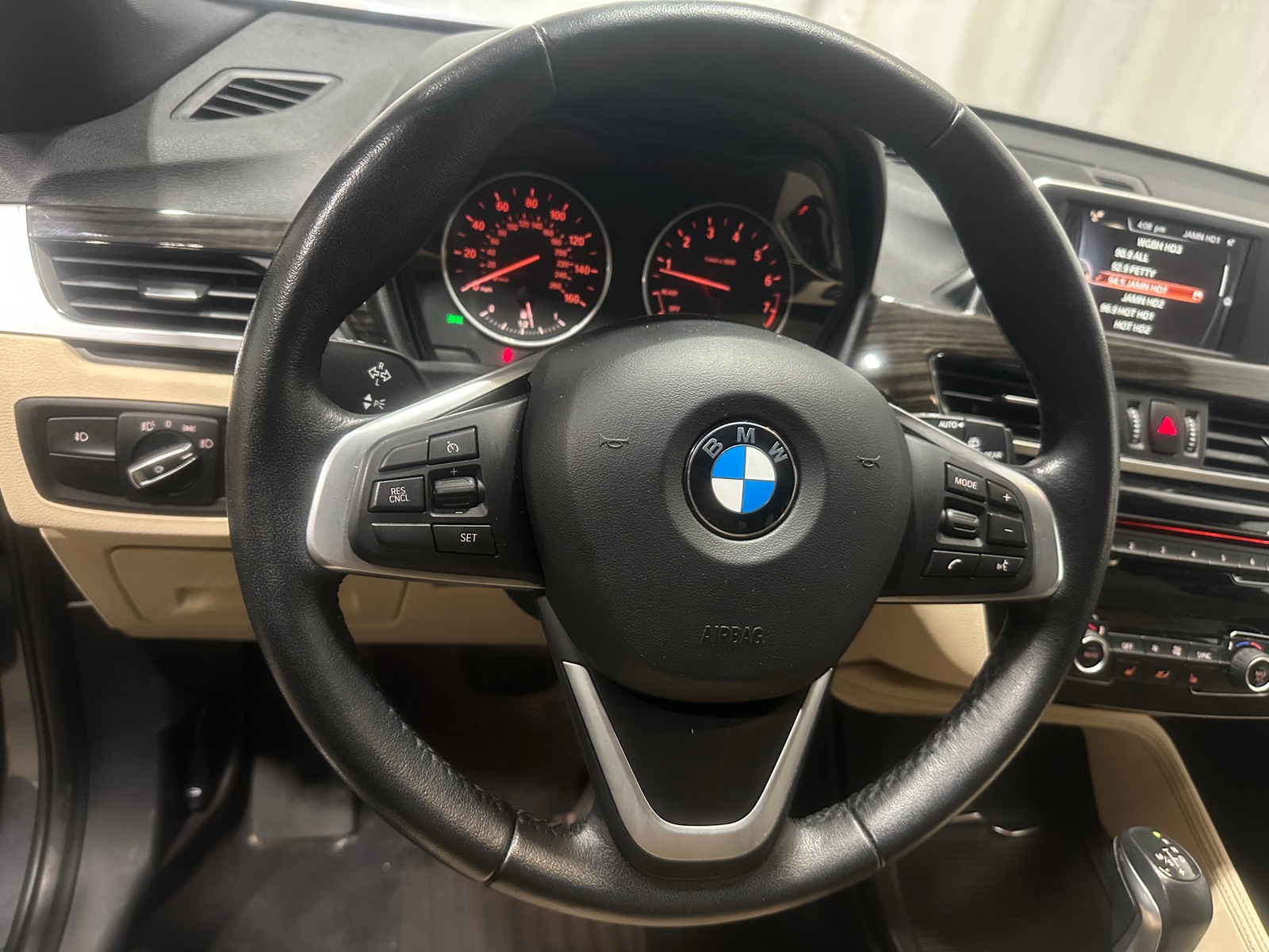 Thumbnail: 2017 BMW X1 - 4
