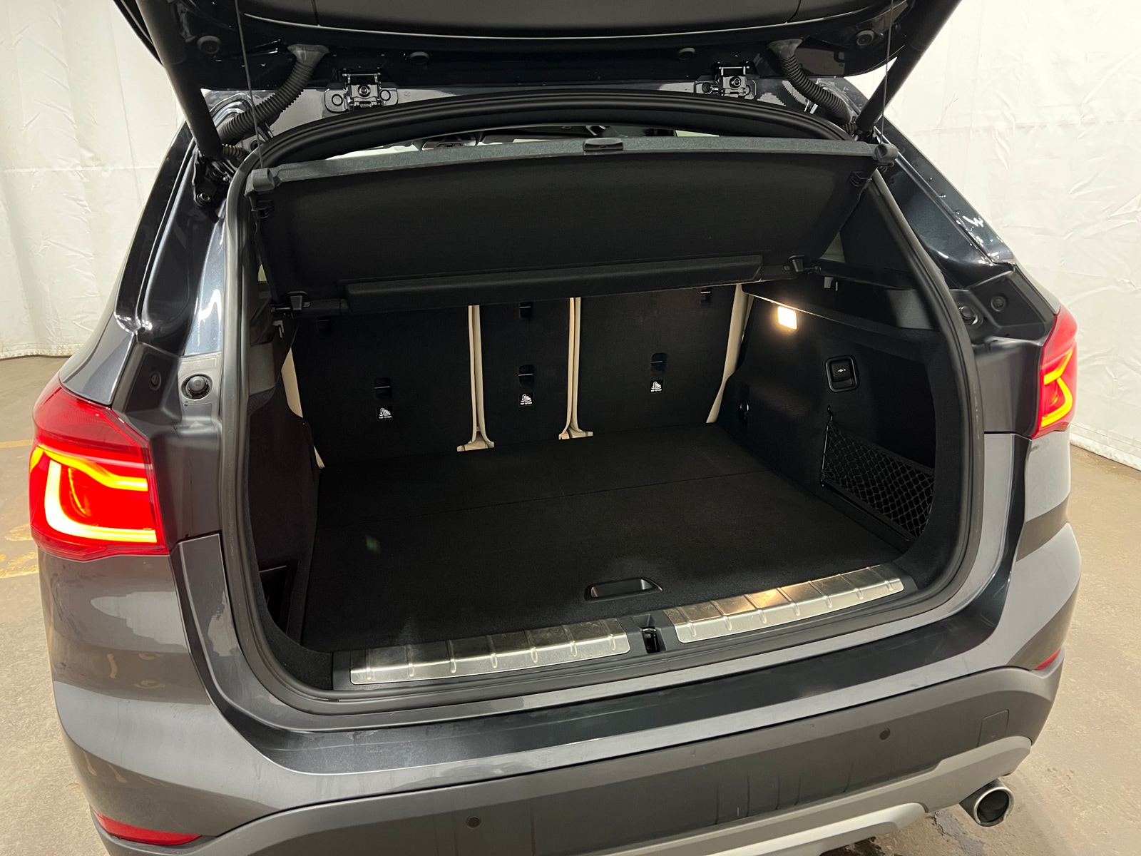 Thumbnail: 2017 BMW X1 - 6