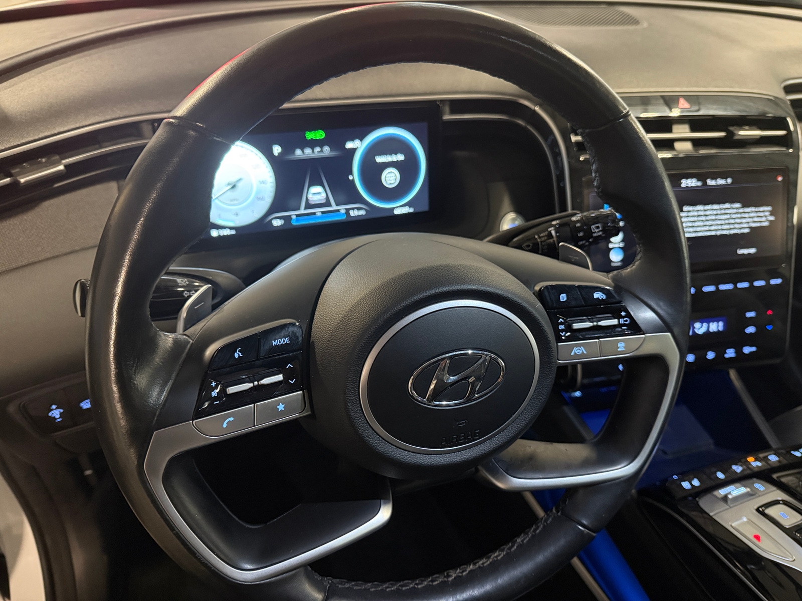 Thumbnail: 2022 Hyundai Tucson - 4