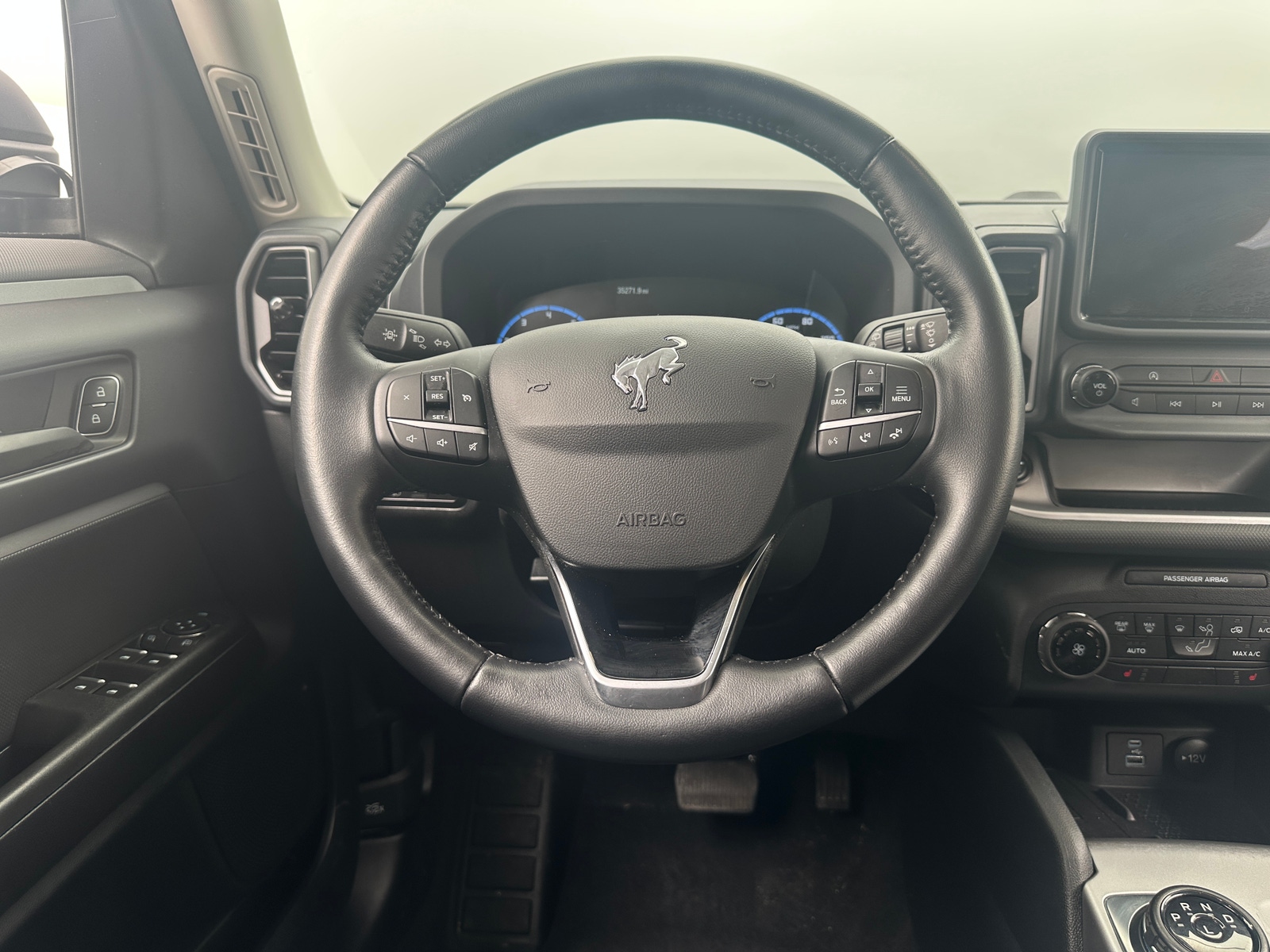 Thumbnail: 2022 Ford Bronco Sport - 5