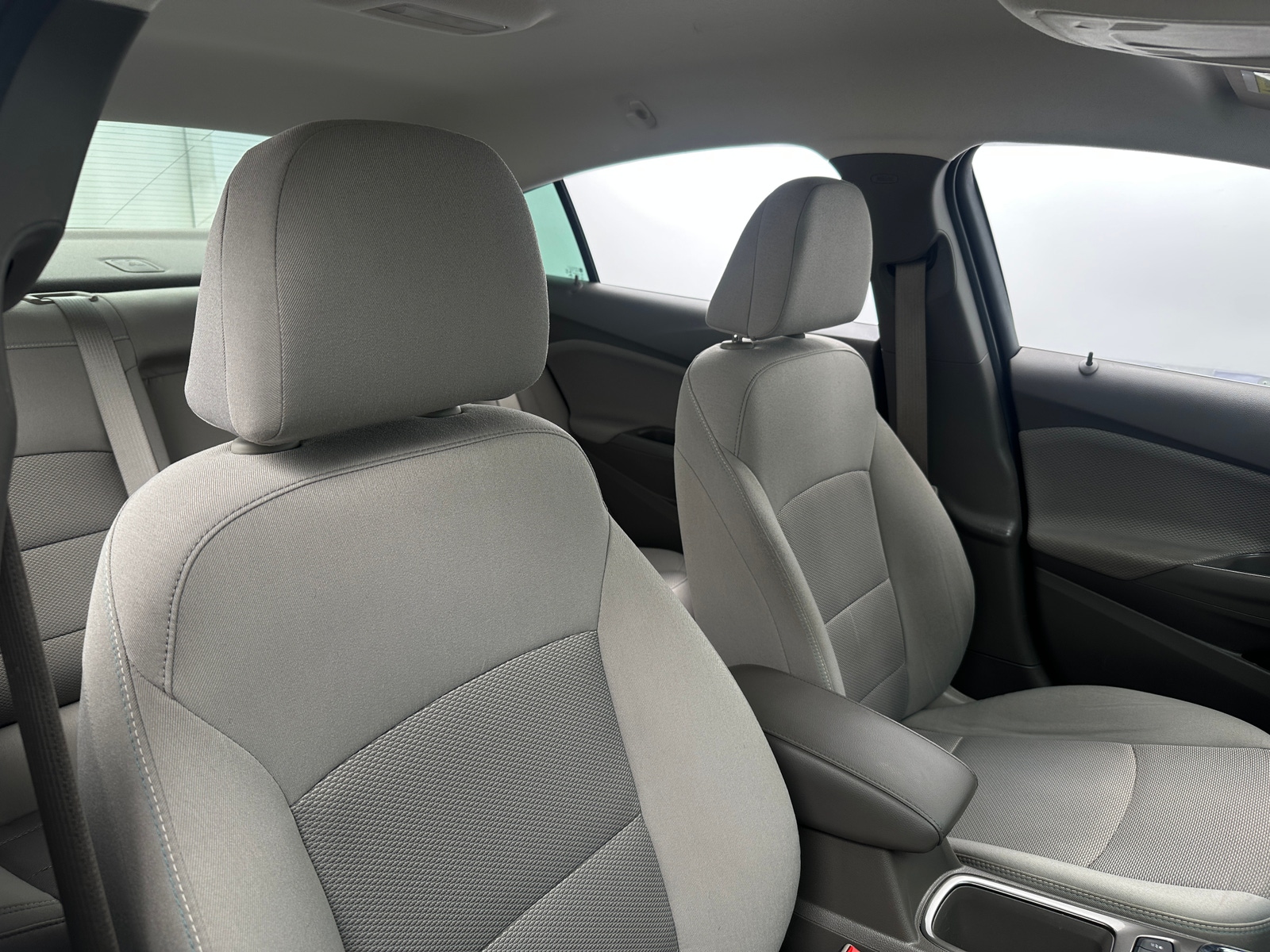 Thumbnail: 2018 Chevrolet Cruze - 2