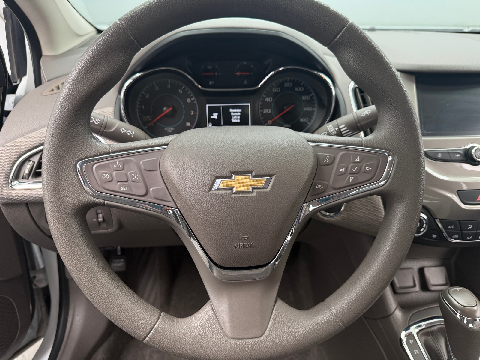 Thumbnail: 2018 Chevrolet Cruze - 5
