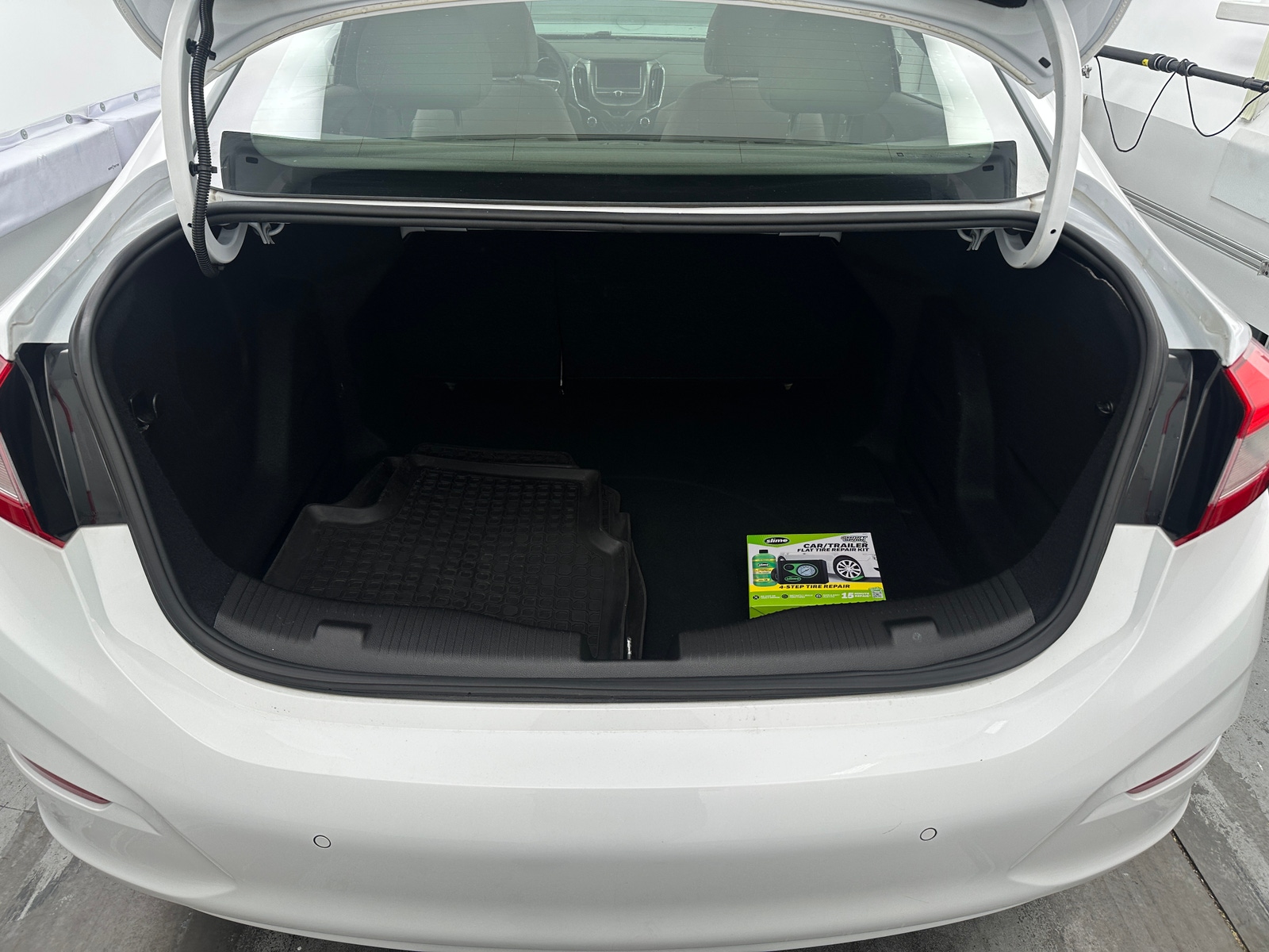 Thumbnail: 2018 Chevrolet Cruze - 7