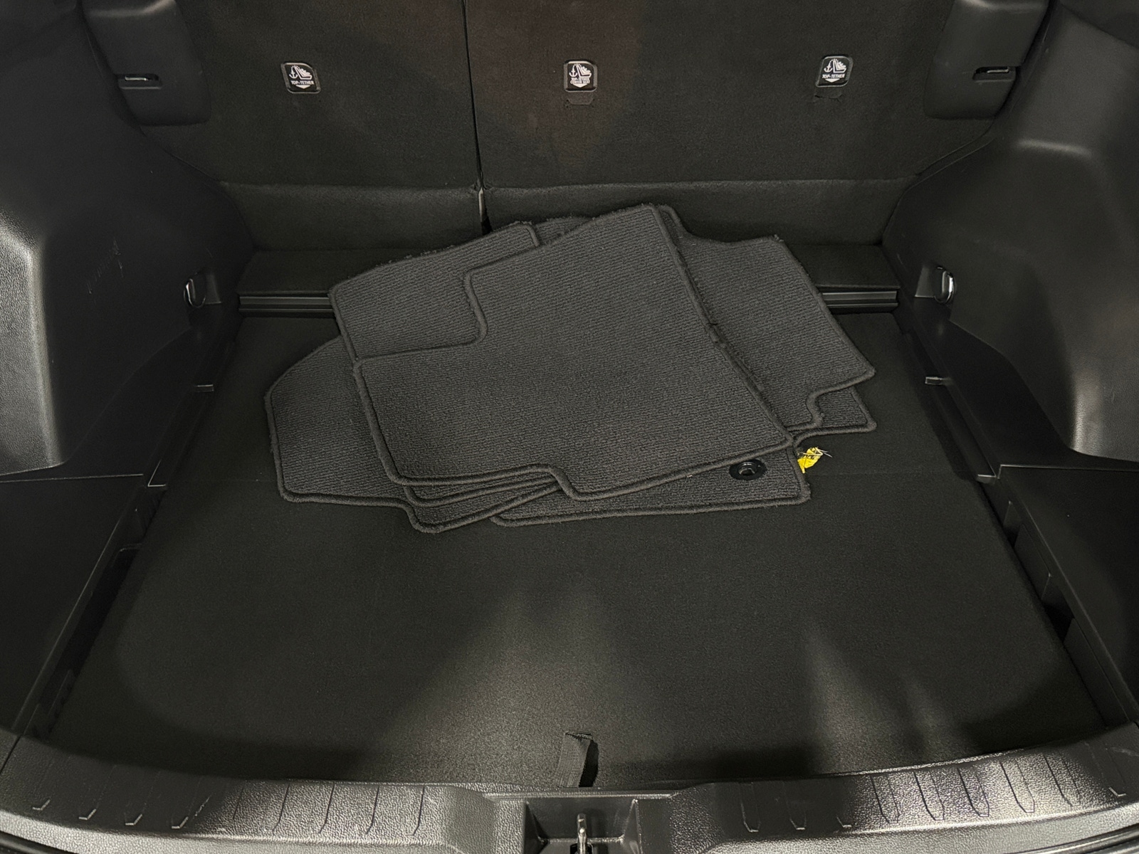 Thumbnail: 2022 Toyota RAV4 - 6