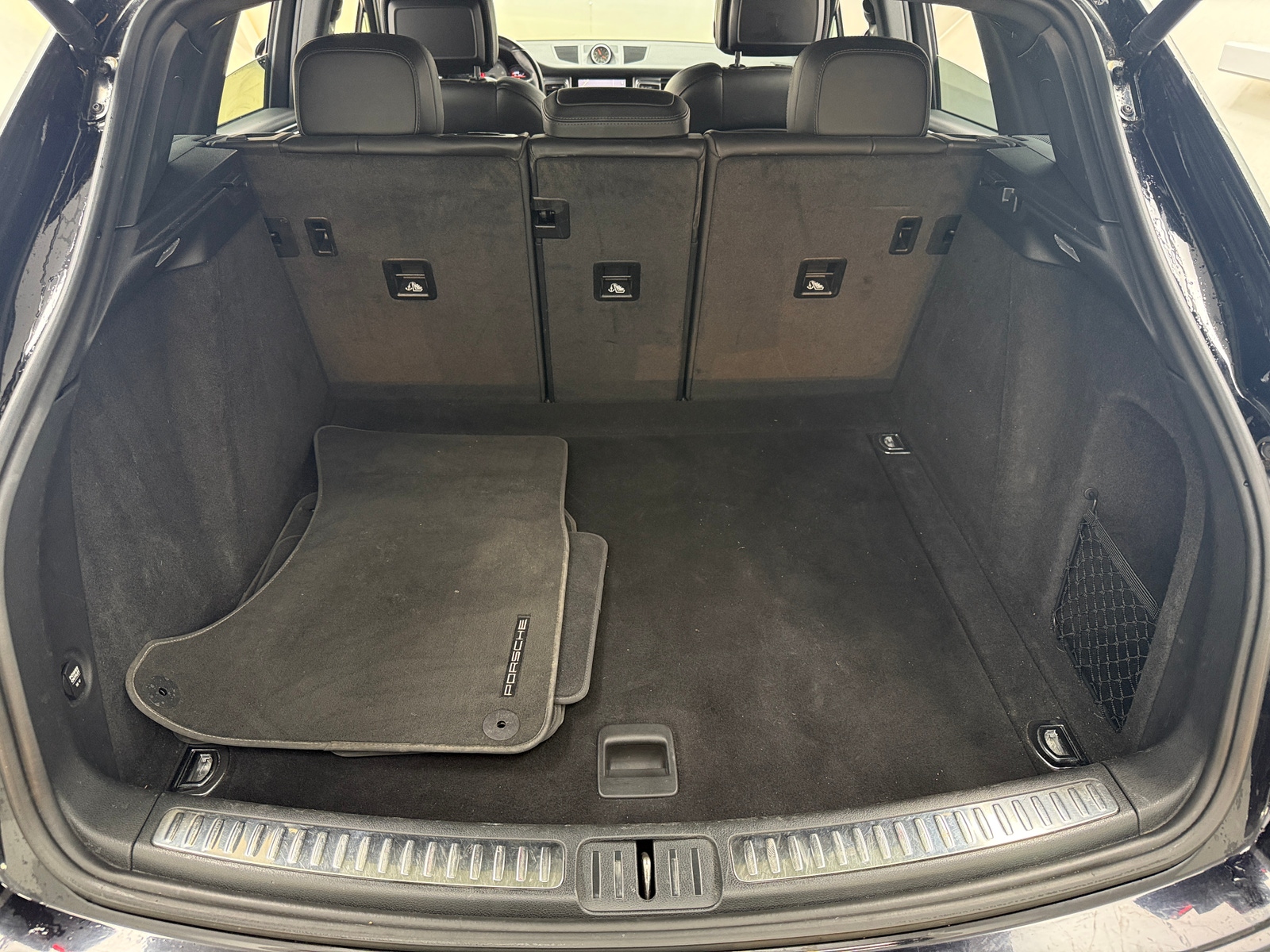 Thumbnail: 2018 Porsche Macan - 6