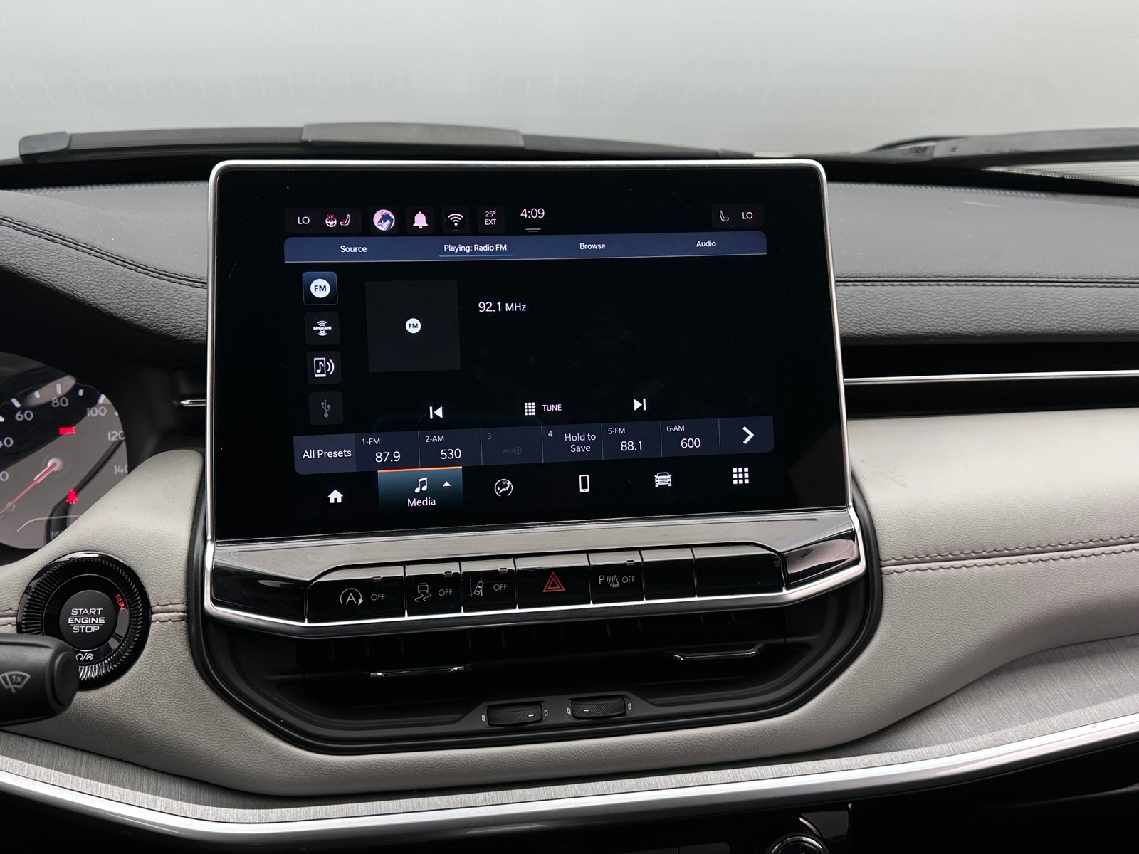 Thumbnail: 2024 Jeep Compass - 3