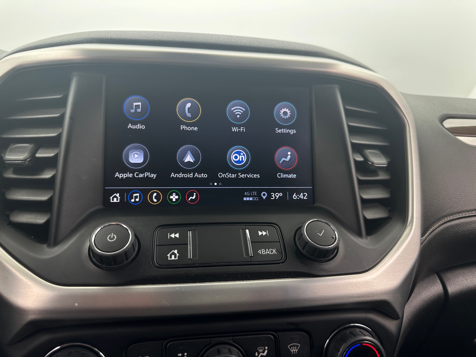 Thumbnail: 2022 GMC Acadia - 4