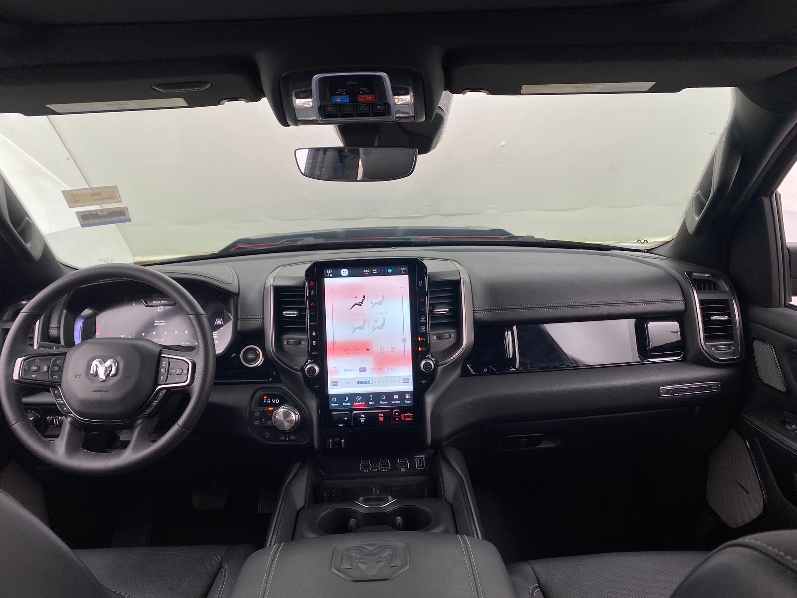 Thumbnail: 2025 RAM 1500 - 2