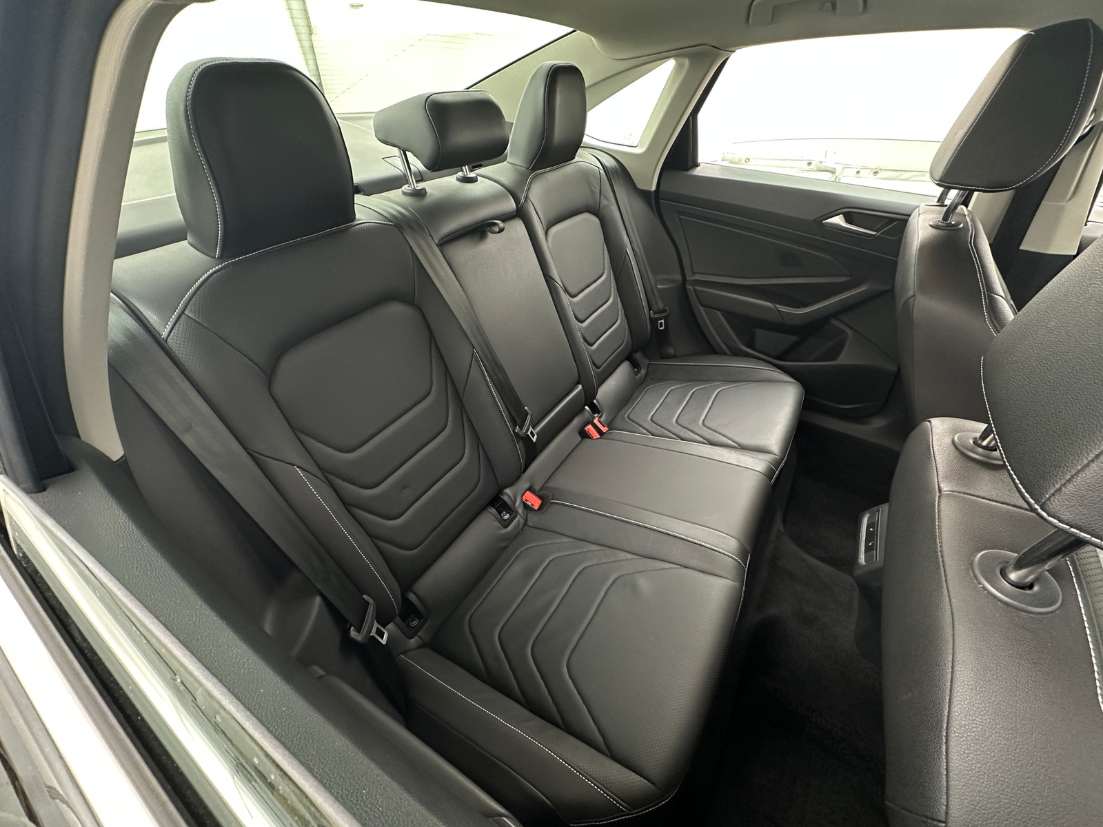 Thumbnail: 2024 Volkswagen Jetta - 5