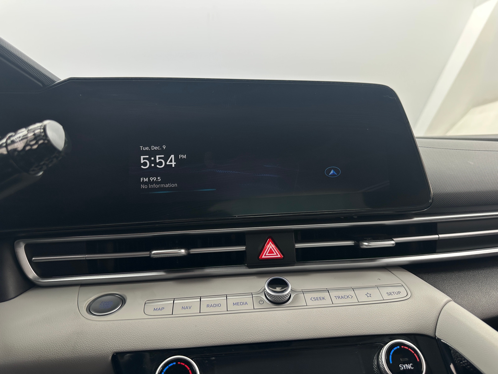 Thumbnail: 2025 Hyundai Elantra - 3