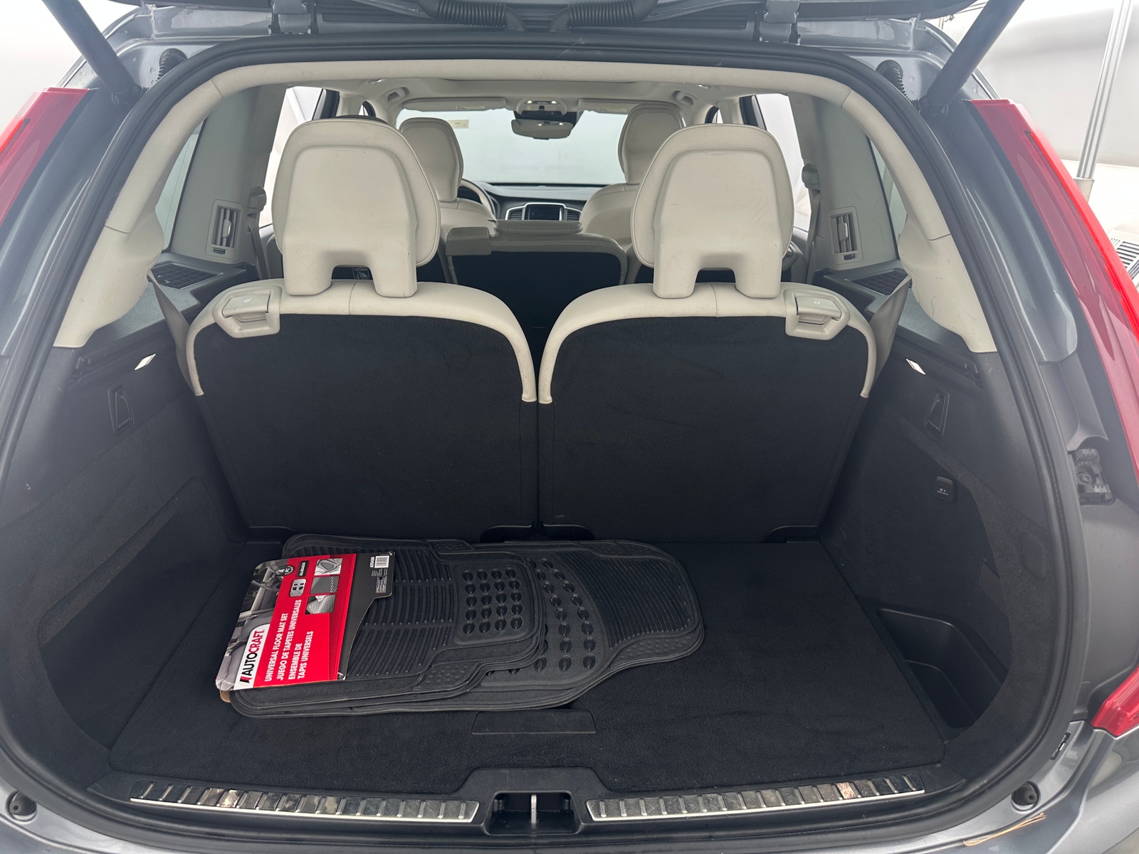 Thumbnail: 2019 Volvo XC90 - 6