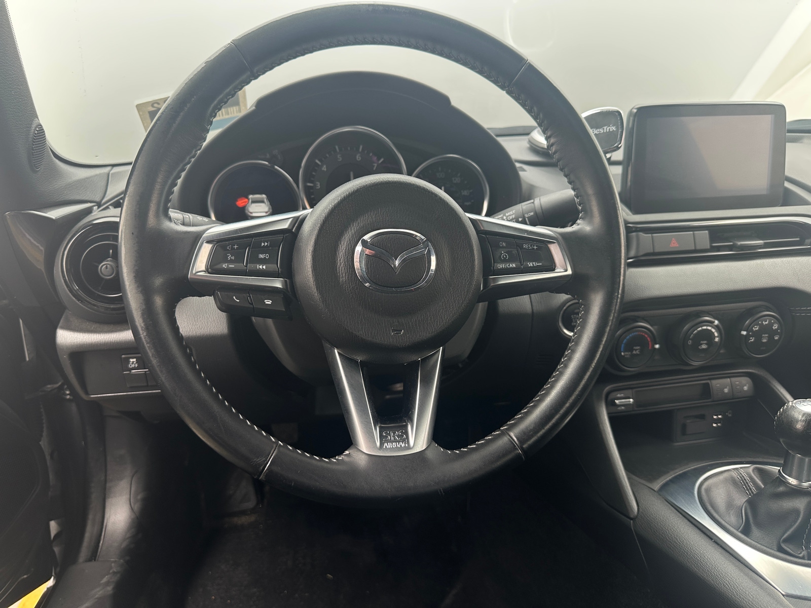 Thumbnail: 2021 Mazda MX-5 Miata - 5