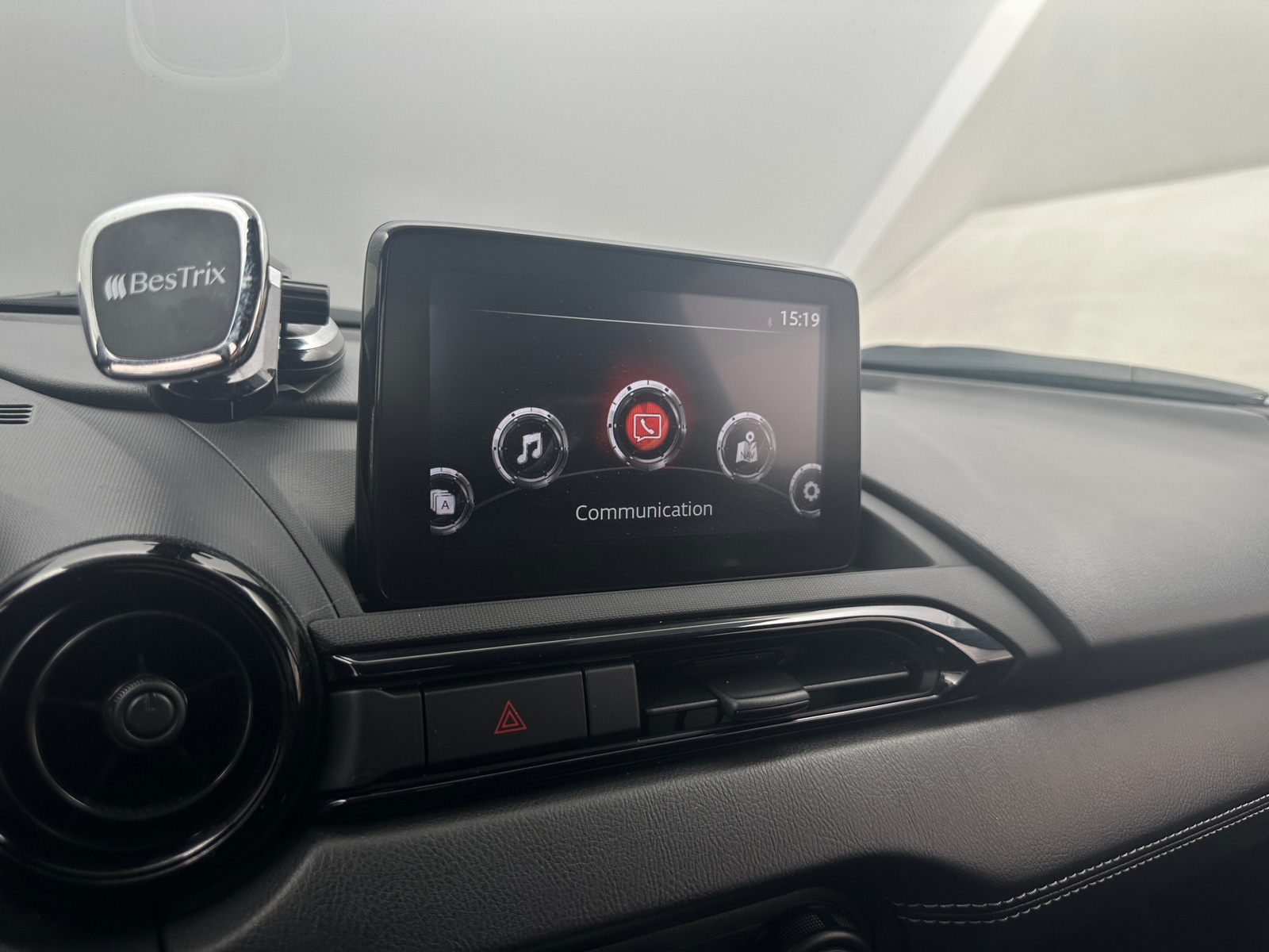 Thumbnail: 2021 Mazda MX-5 Miata - 4