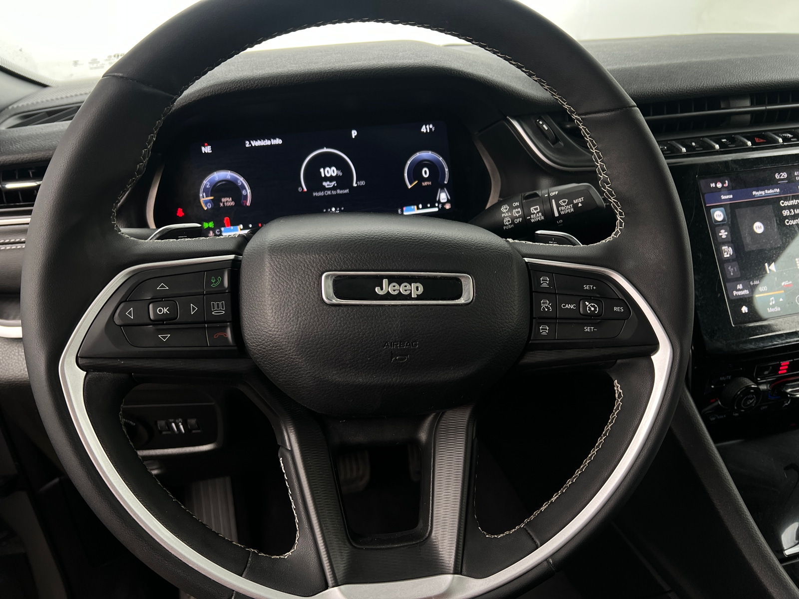 Thumbnail: 2023 Jeep Grand Cherokee - 4