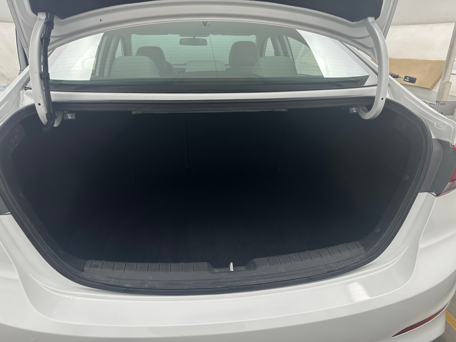 Thumbnail: 2017 Hyundai Elantra - 7