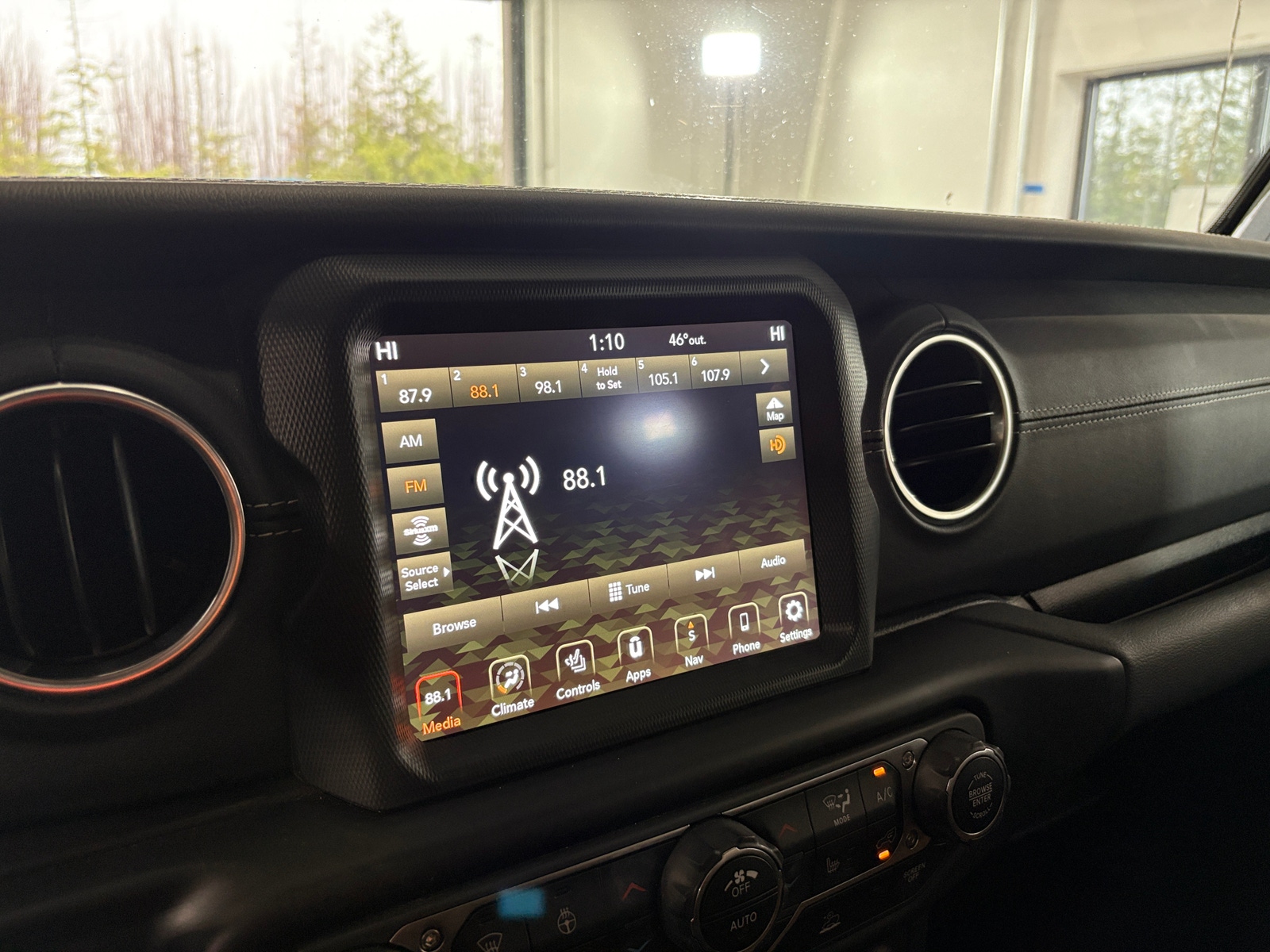 Thumbnail: 2021 Jeep Wrangler - 3