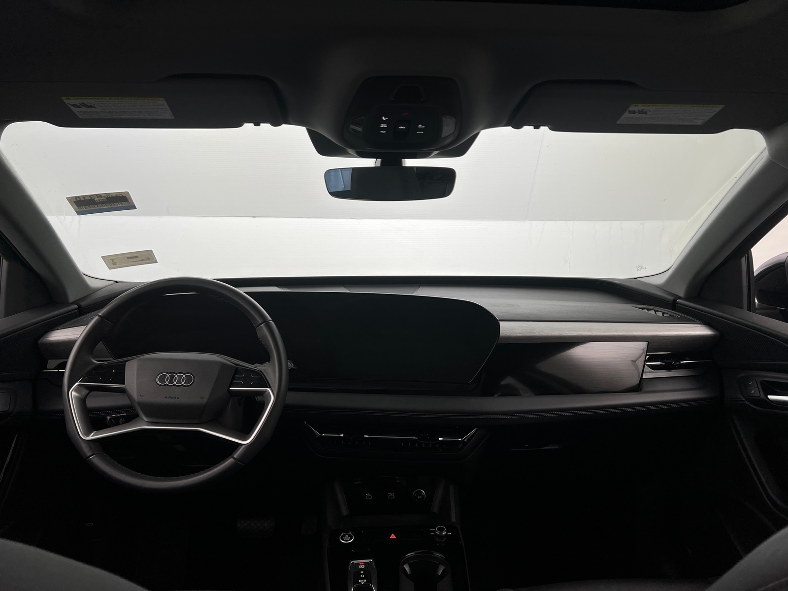 Thumbnail: 2025 Audi Q6 e-tron - 2