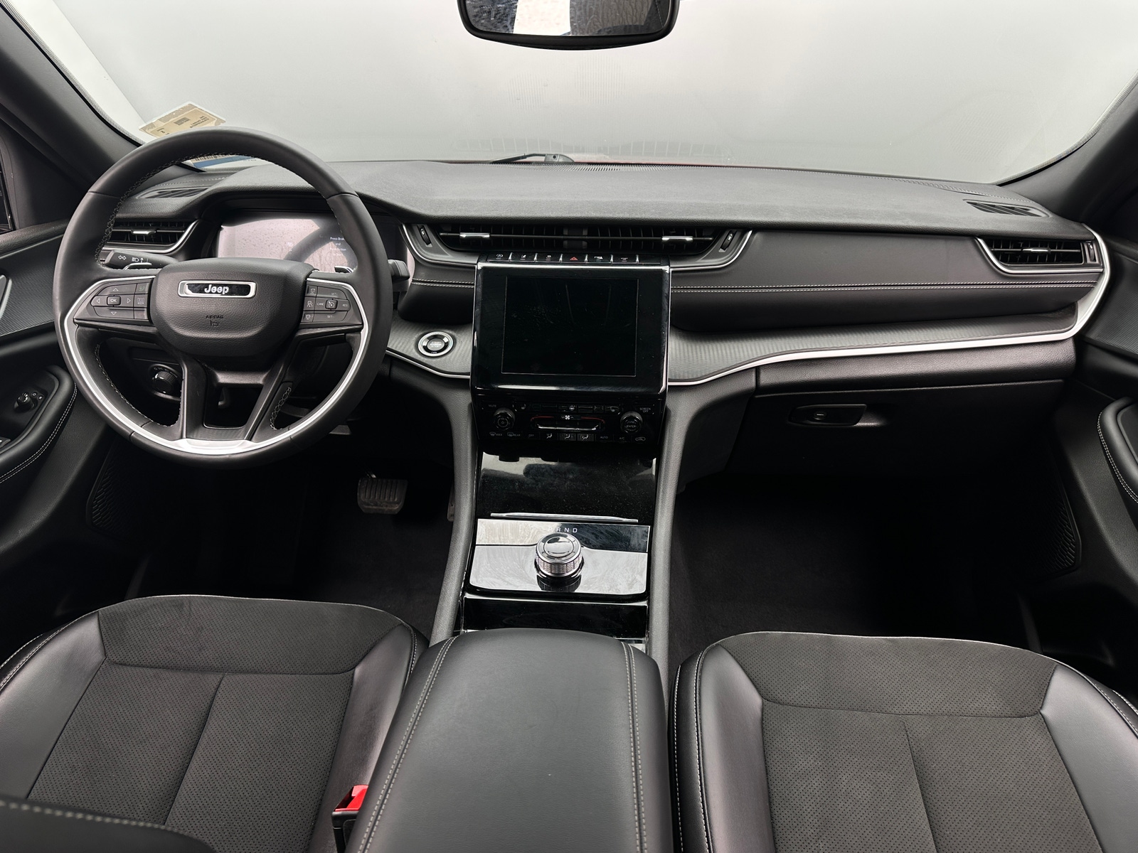 Thumbnail: 2023 Jeep Grand Cherokee L - 2