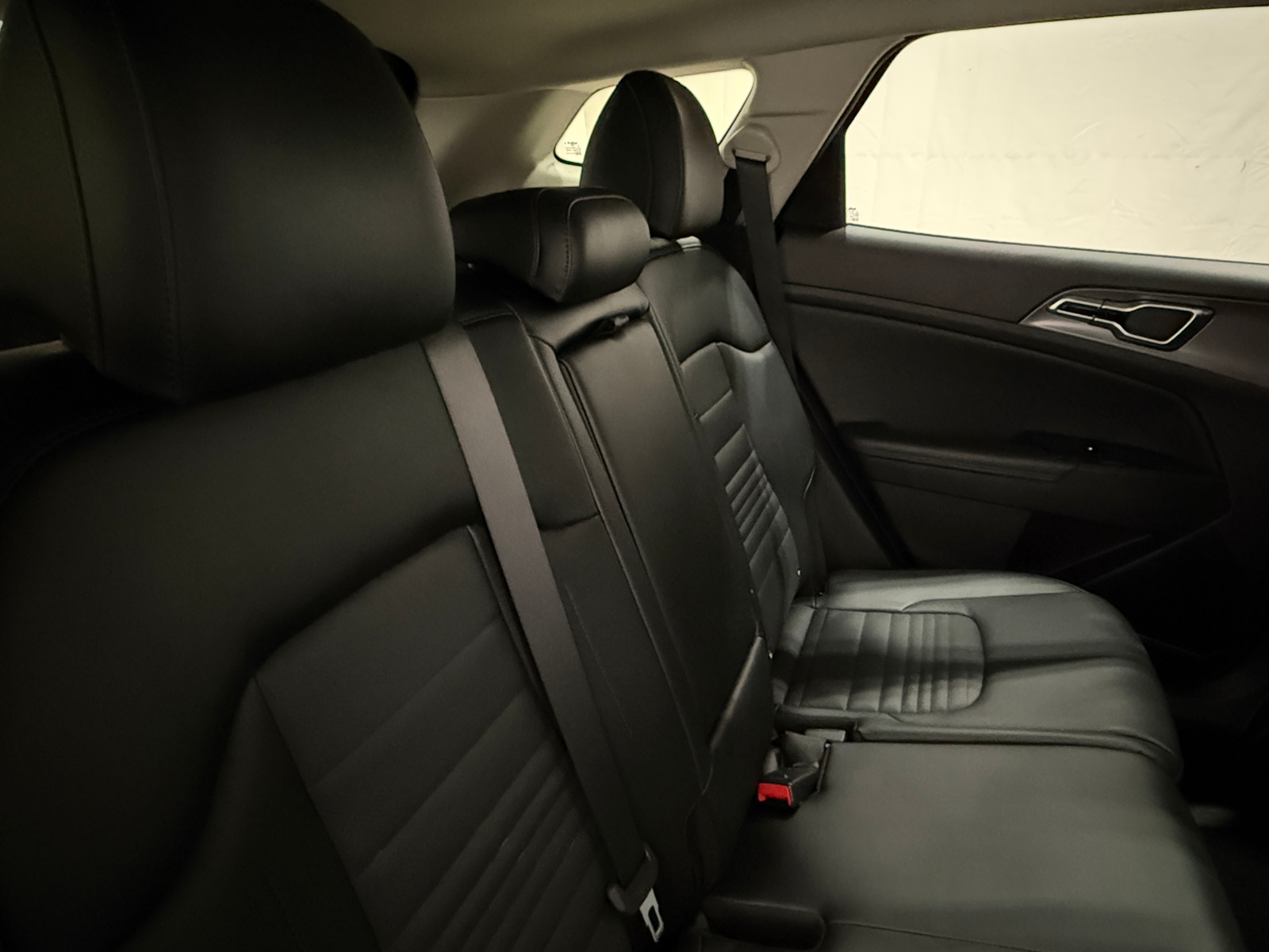 Thumbnail: 2023 Kia Sportage - 5