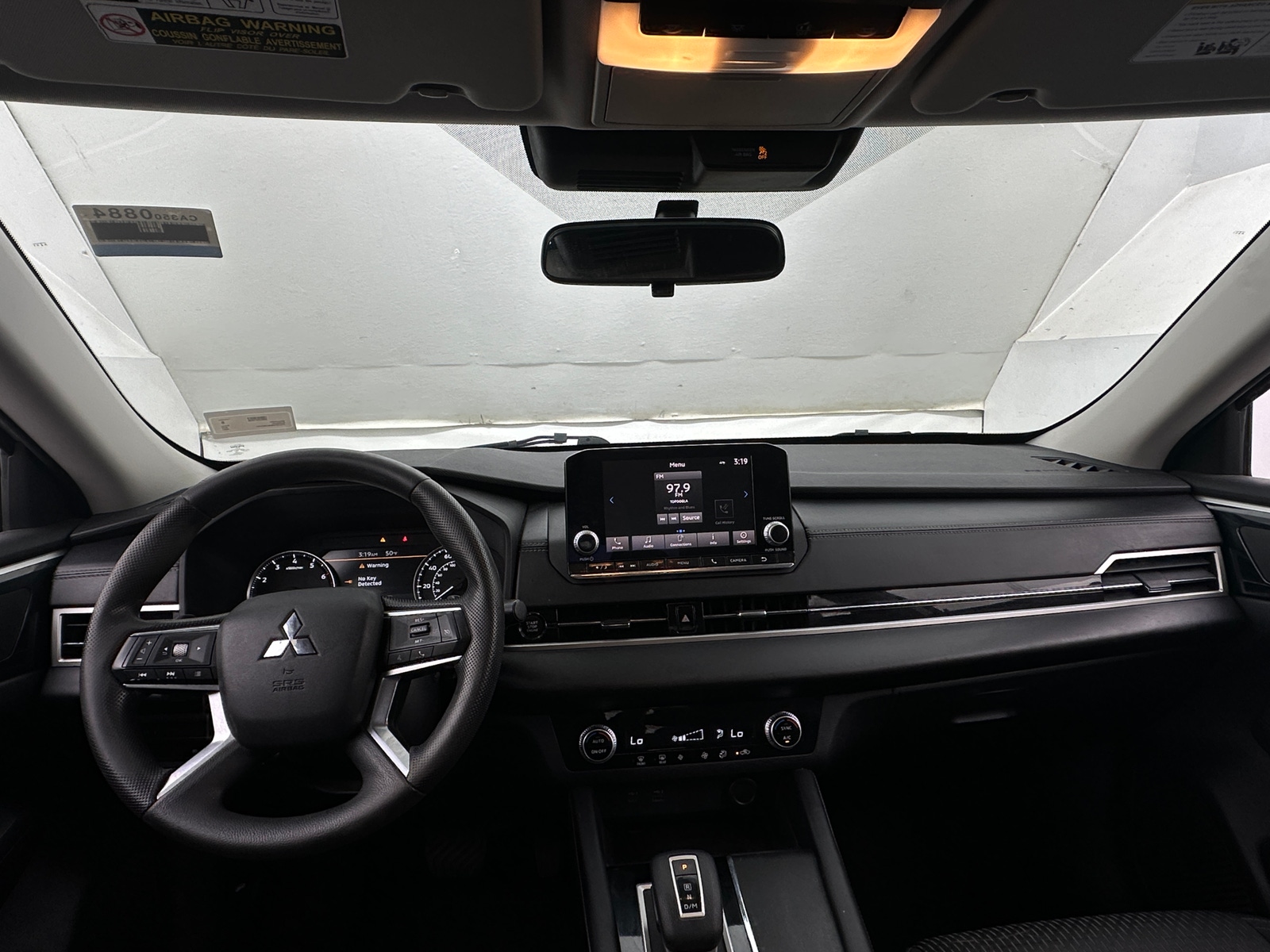 Thumbnail: 2022 Mitsubishi Outlander - 3