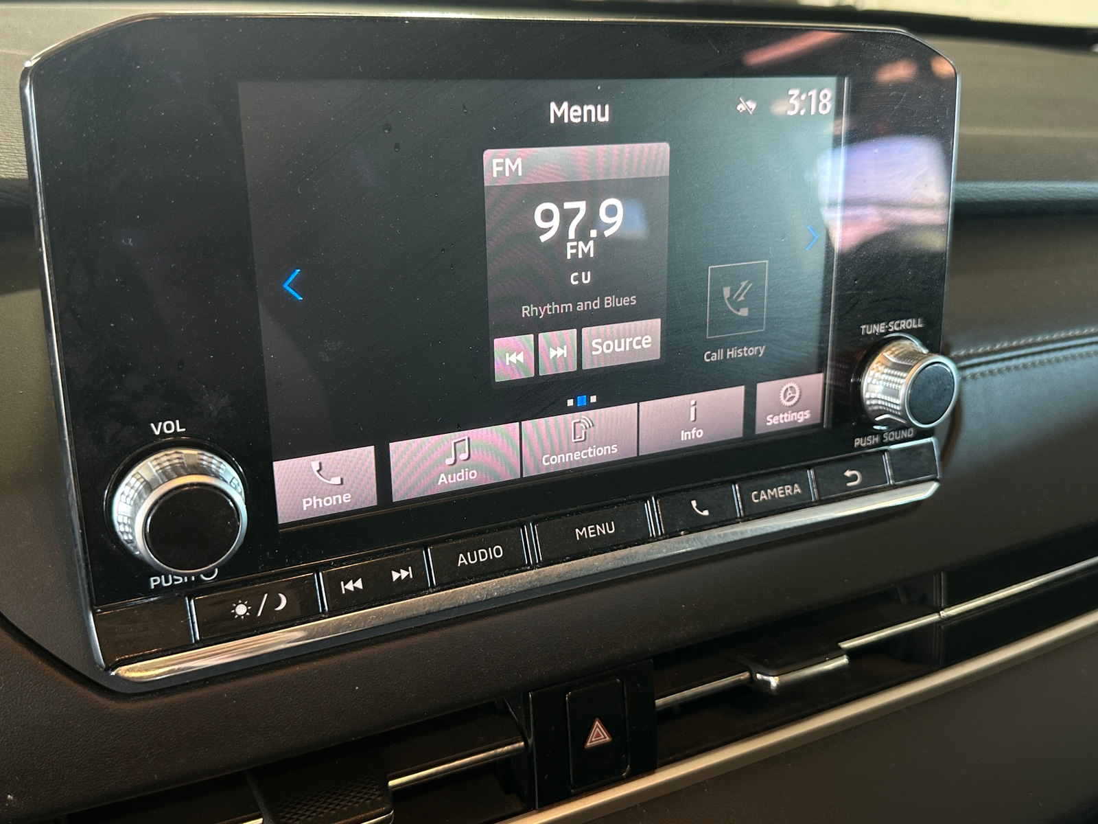 Thumbnail: 2022 Mitsubishi Outlander - 4