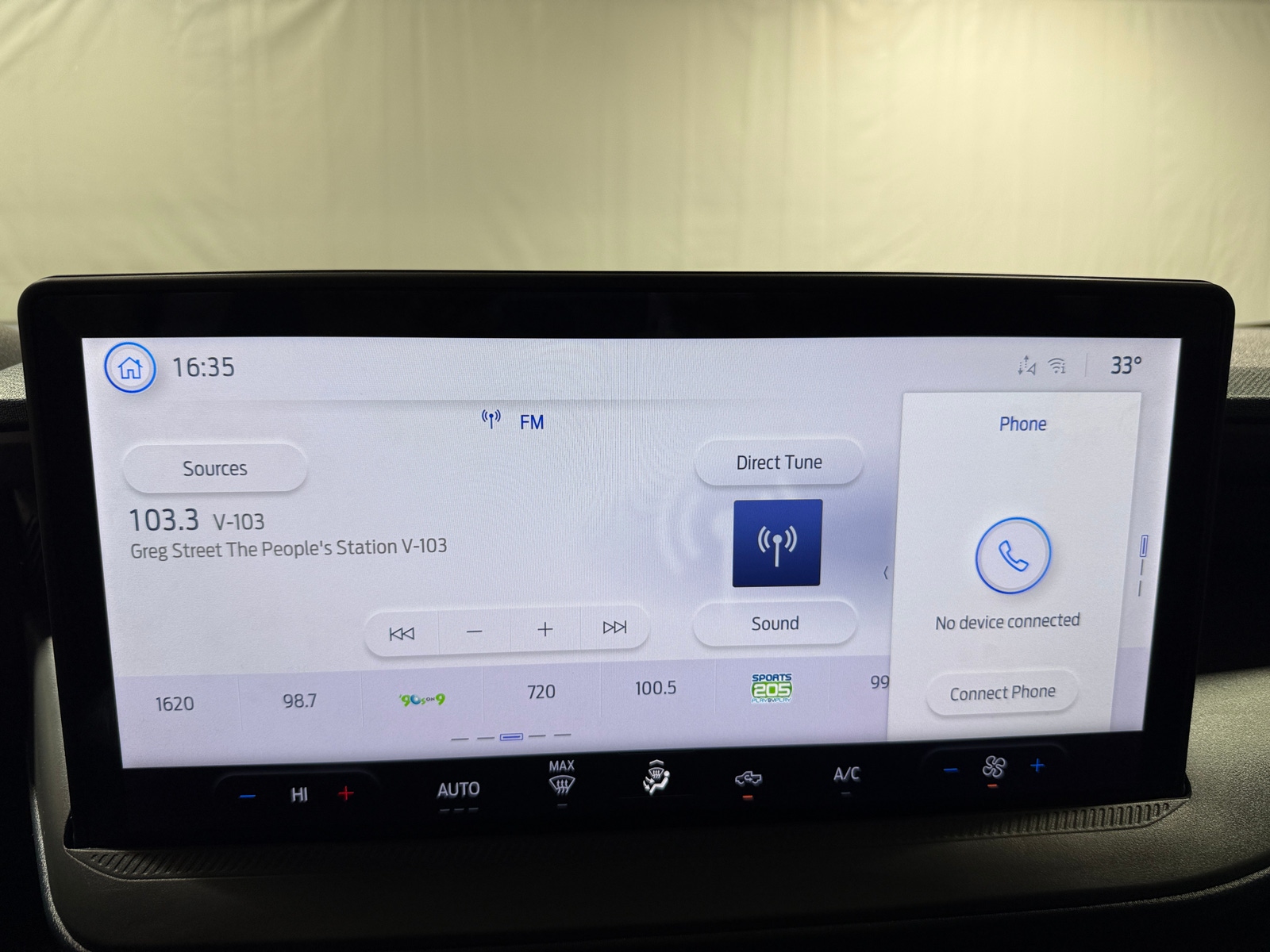 Thumbnail: 2025 Ford Maverick - 3