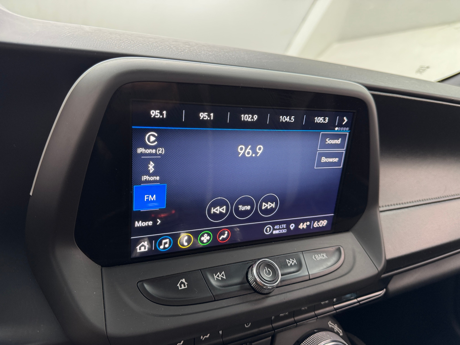 Thumbnail: 2021 Chevrolet Camaro - 3