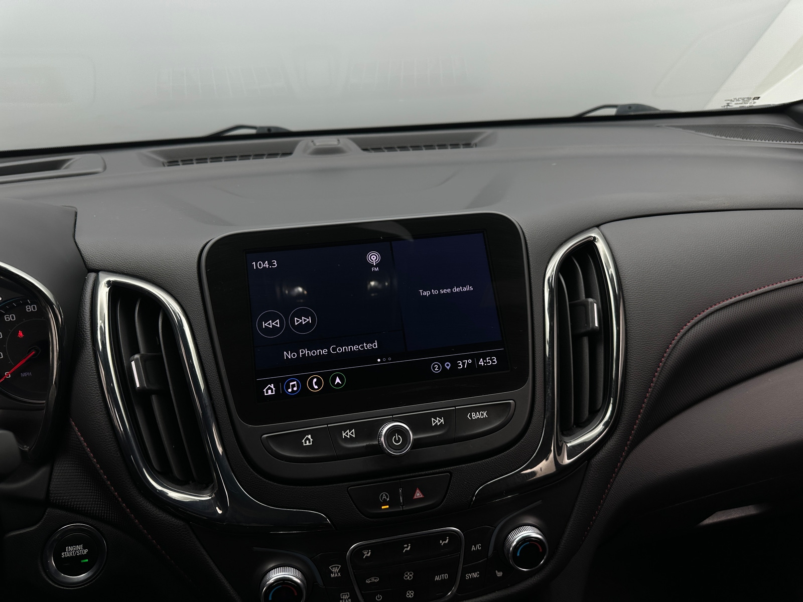 Thumbnail: 2022 Chevrolet Equinox - 4